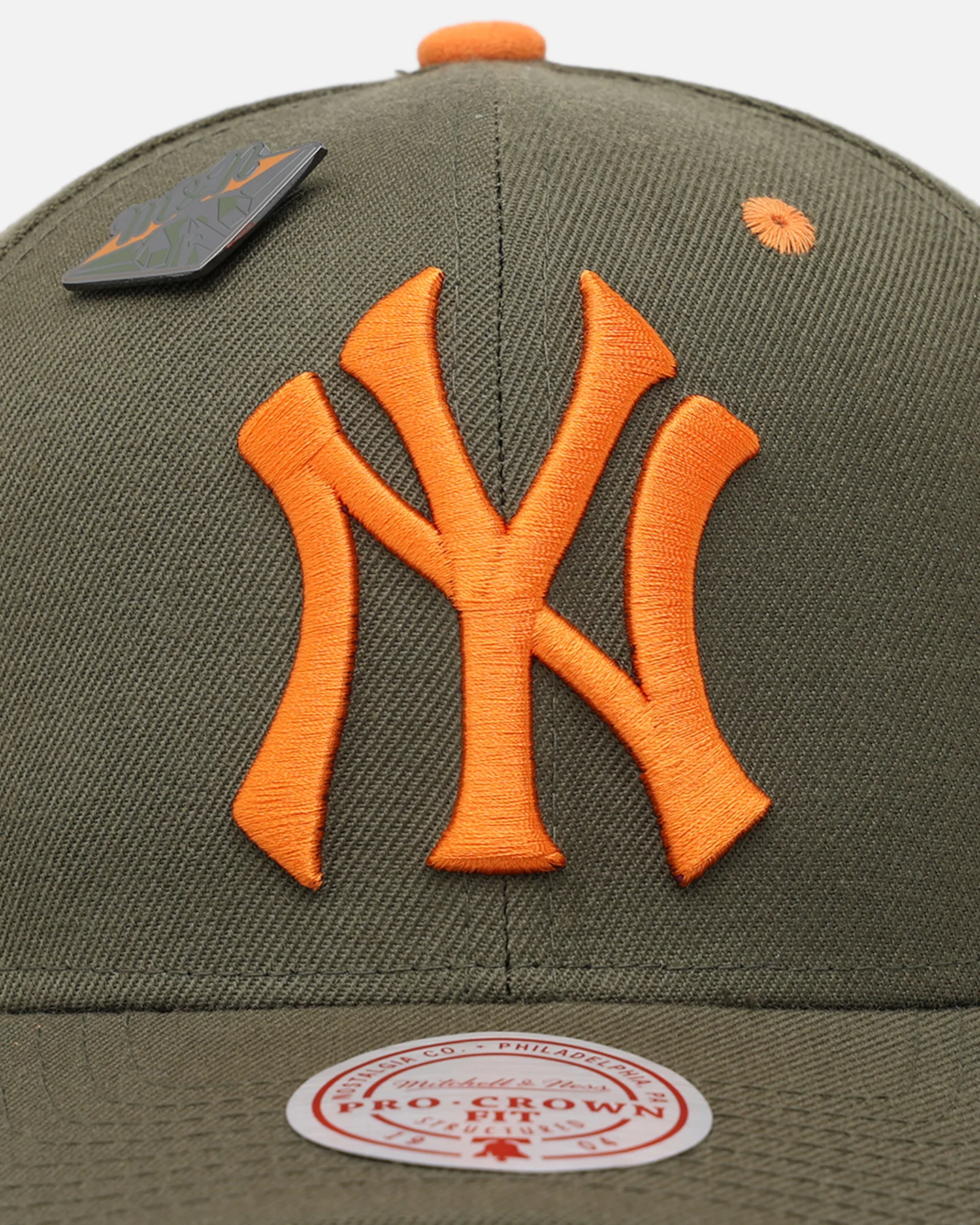 Mitchell & Ness New York Yankees 'Harmony of Hues' Pro Crown Snapback Olive/Orange - Image 6