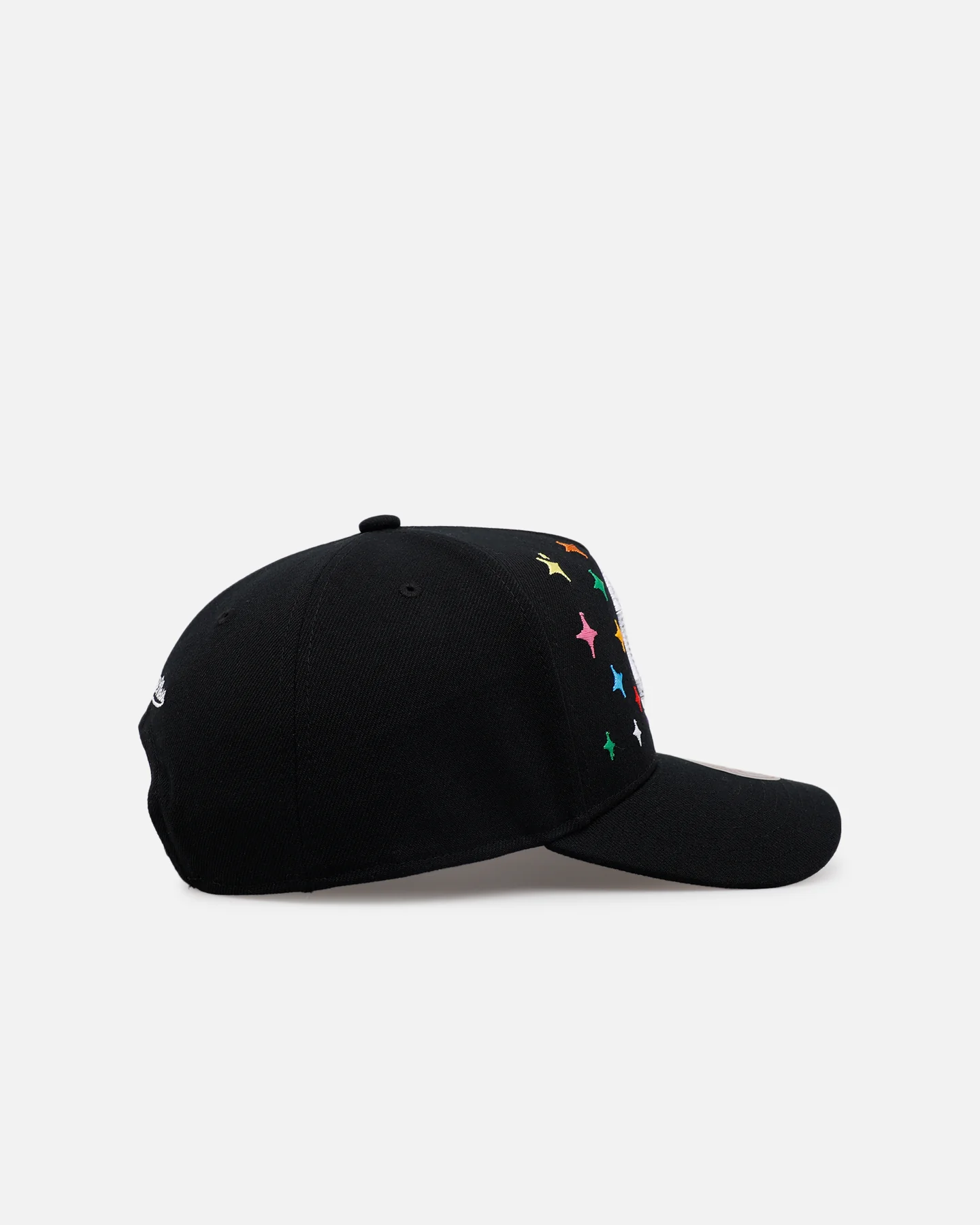 Mitchell & Ness New York Yankees 'Rhinestone Luxury' Pro Pinch Snapback Black - Image 3
