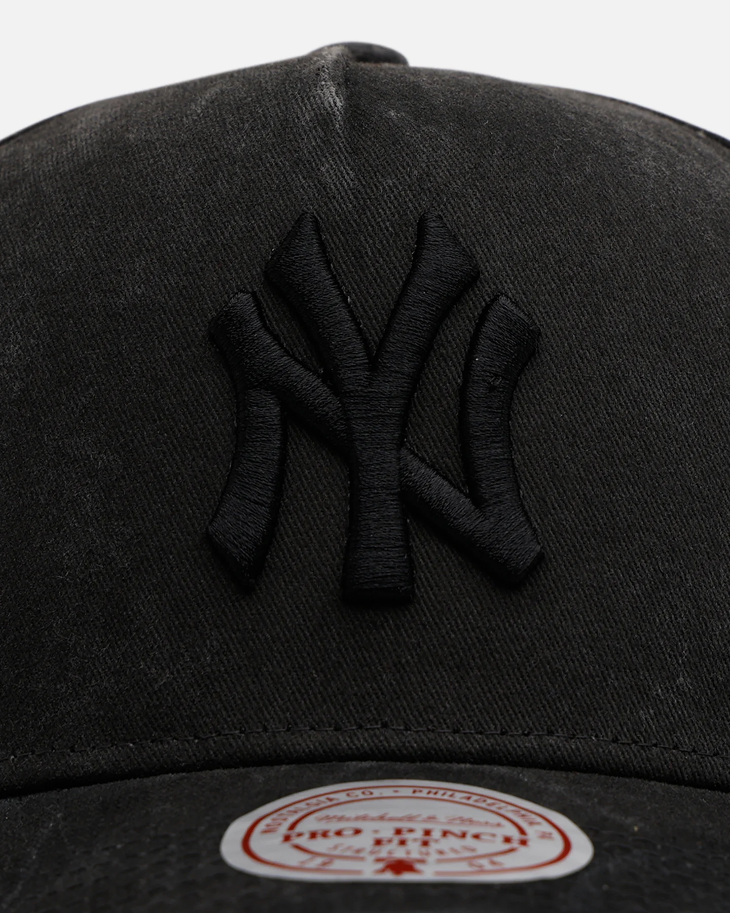 Mitchell & Ness New York Yankees 'Starburst' Pro Pinch Snapback Black - Image 5