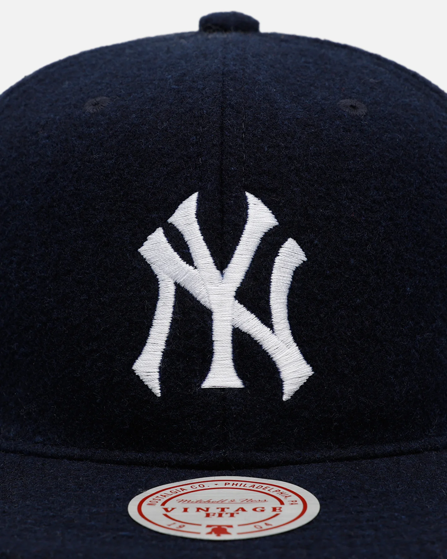 Mitchell & Ness New York Yankees 'Vintage Baseball' Vintage Fit Strapback Blue - Image 4
