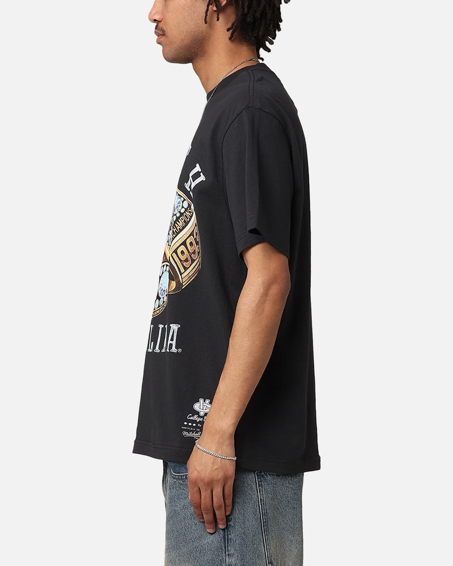 Mitchell & Ness North Carolina Rings UNC T-Shirt Faded Black - Image 5