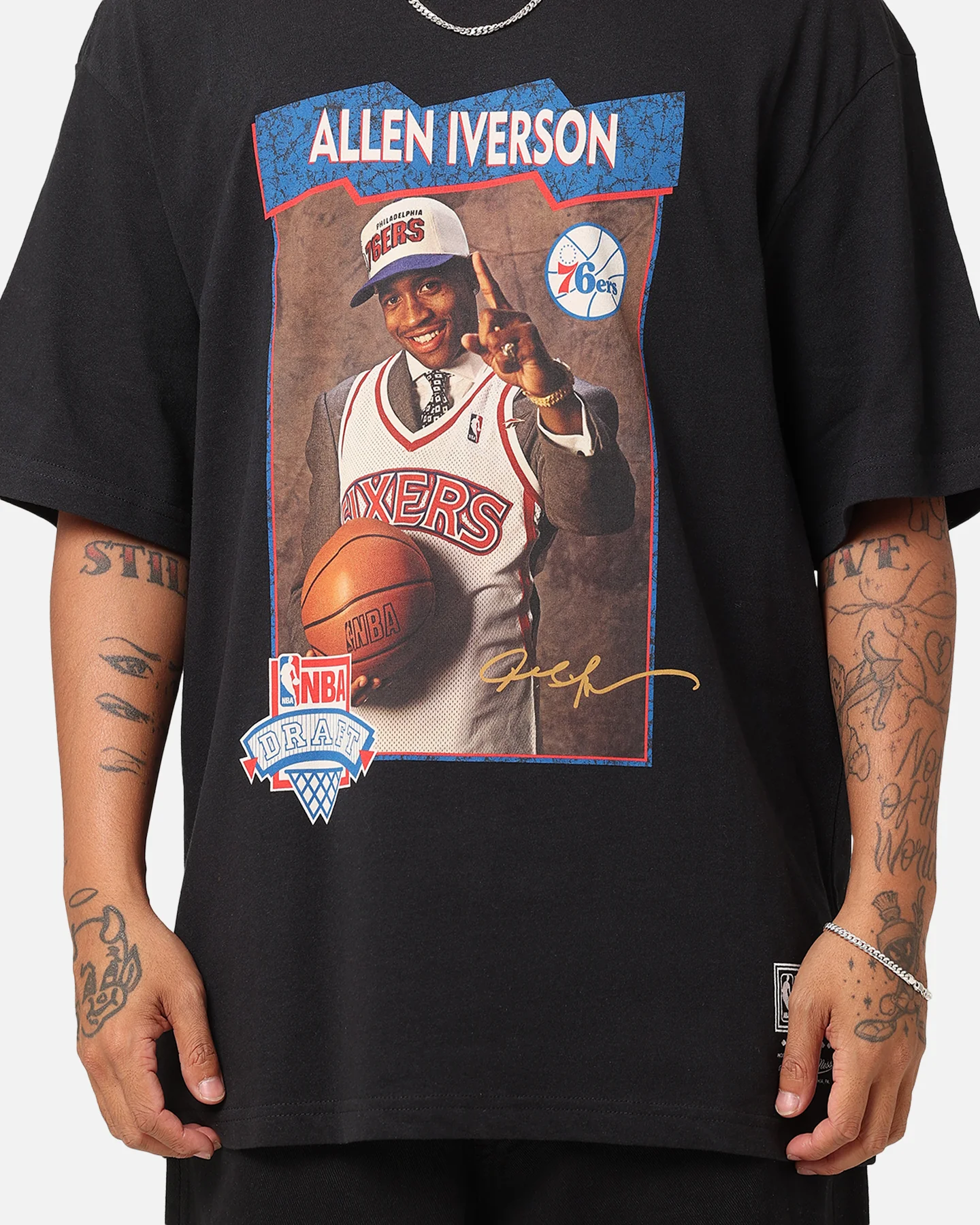 Mitchell & Ness Philadelphia 76ers 1996 NBA Draft T-Shirt Faded Black - Image 4
