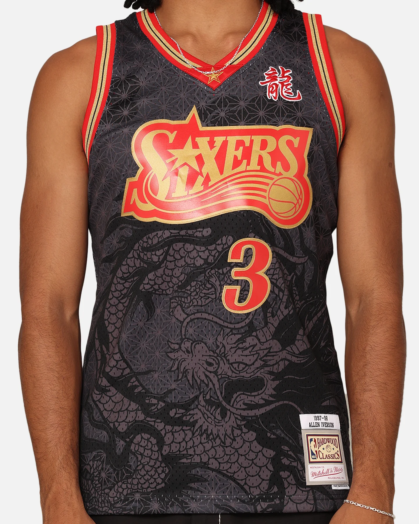 Mitchell & Ness Philadelphia 76ers Allen Iverson '97-98 Year of the Dragon Swingman Jersey Black/Red - Image 4