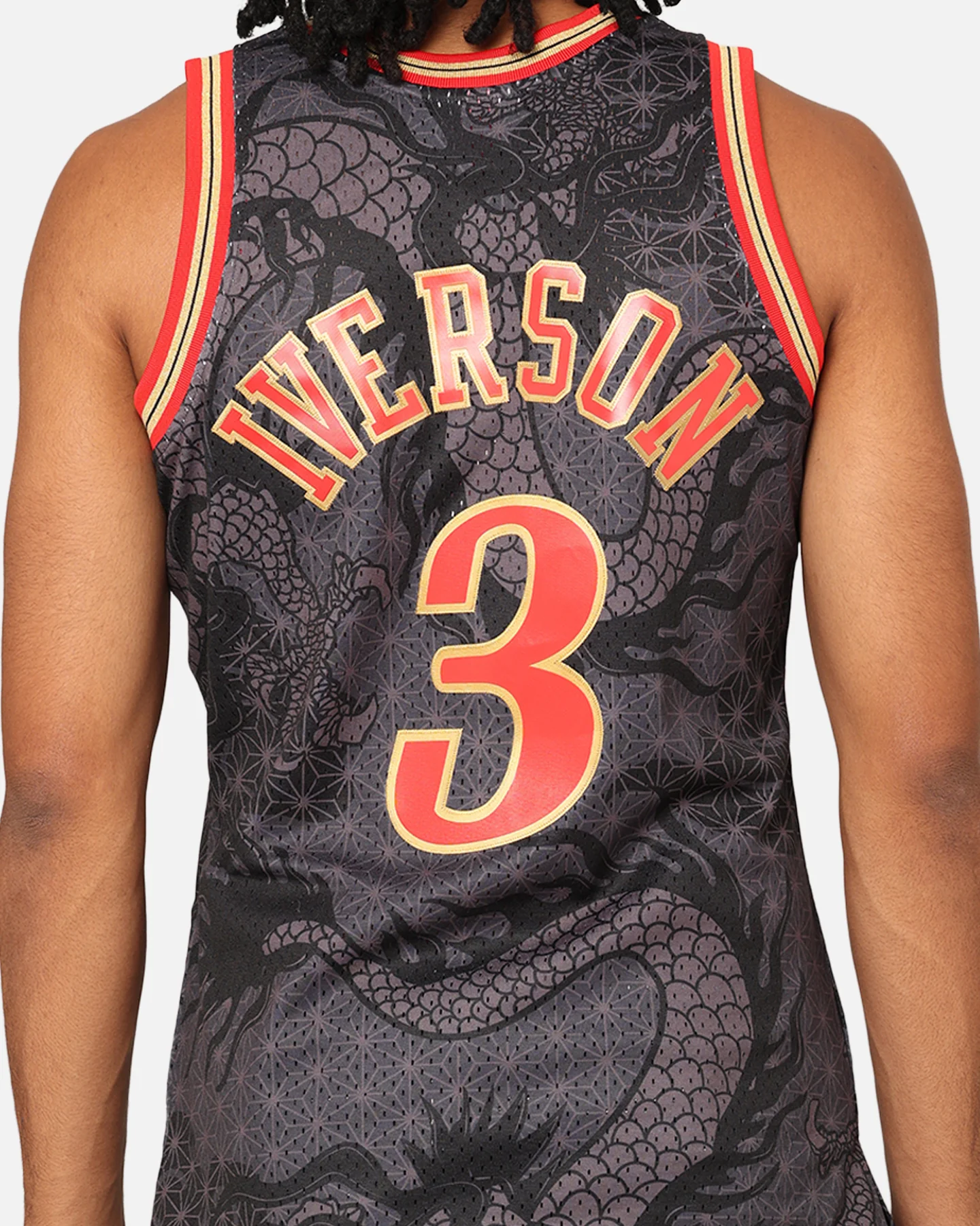 Mitchell & Ness Philadelphia 76ers Allen Iverson '97-98 Year of the Dragon Swingman Jersey Black/Red - Image 5