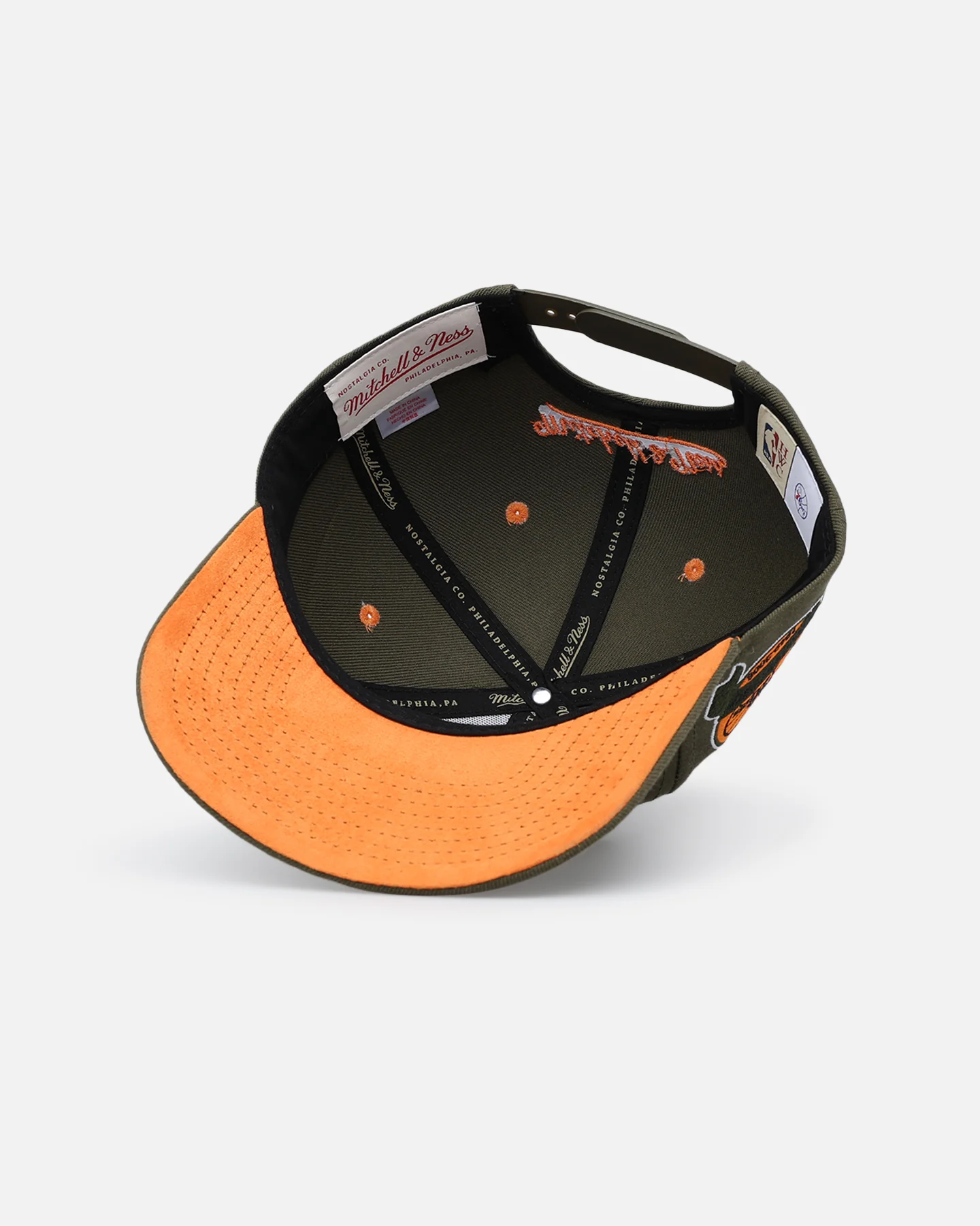 Mitchell & Ness Philadelphia 76ers 'Harmony of Hues' Pro Crown Snapback Olive/Orange - Image 7