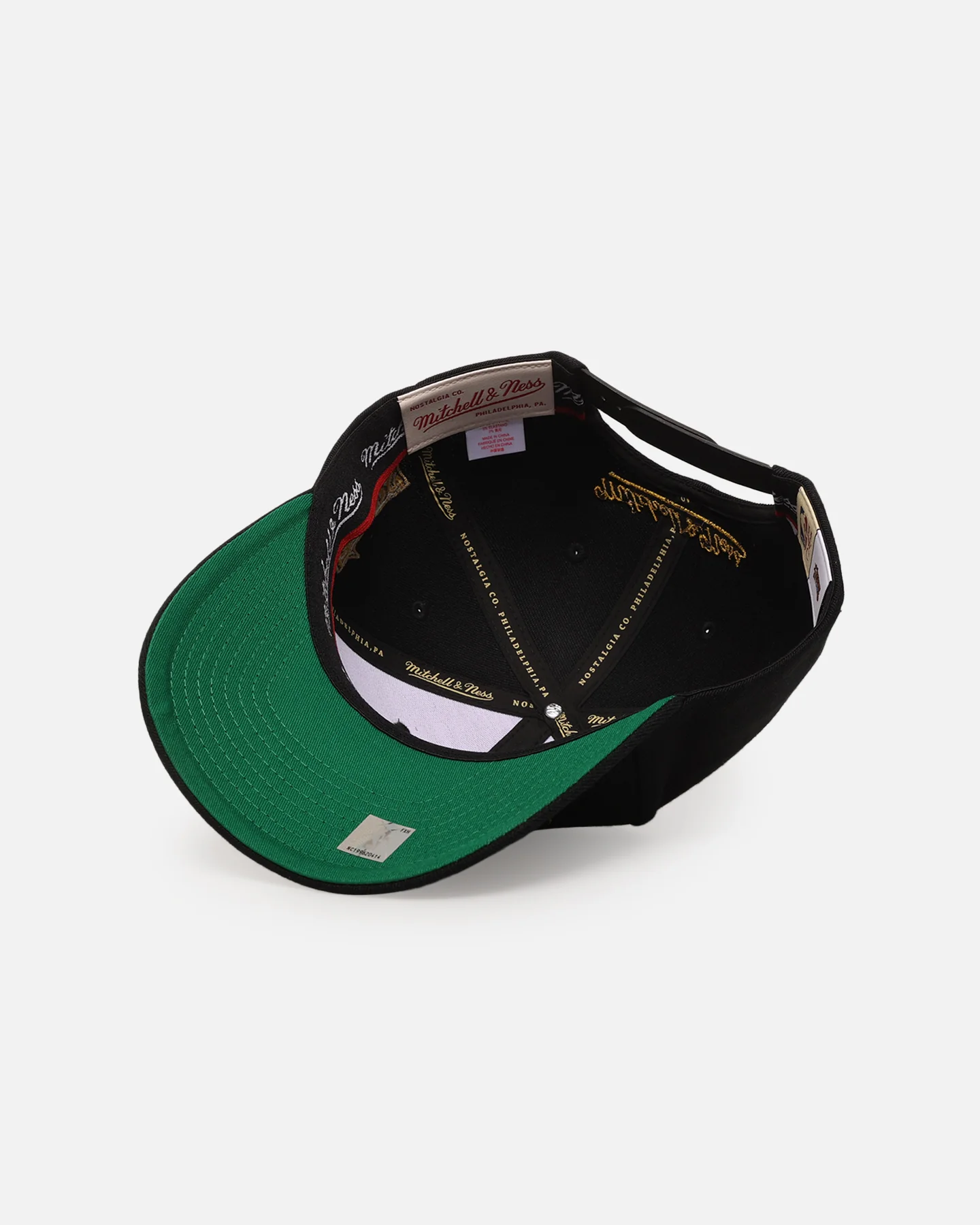 Mitchell & Ness Philadelphia 76ers 'Team Script' MVP Snapback Black/Gold - Image 6