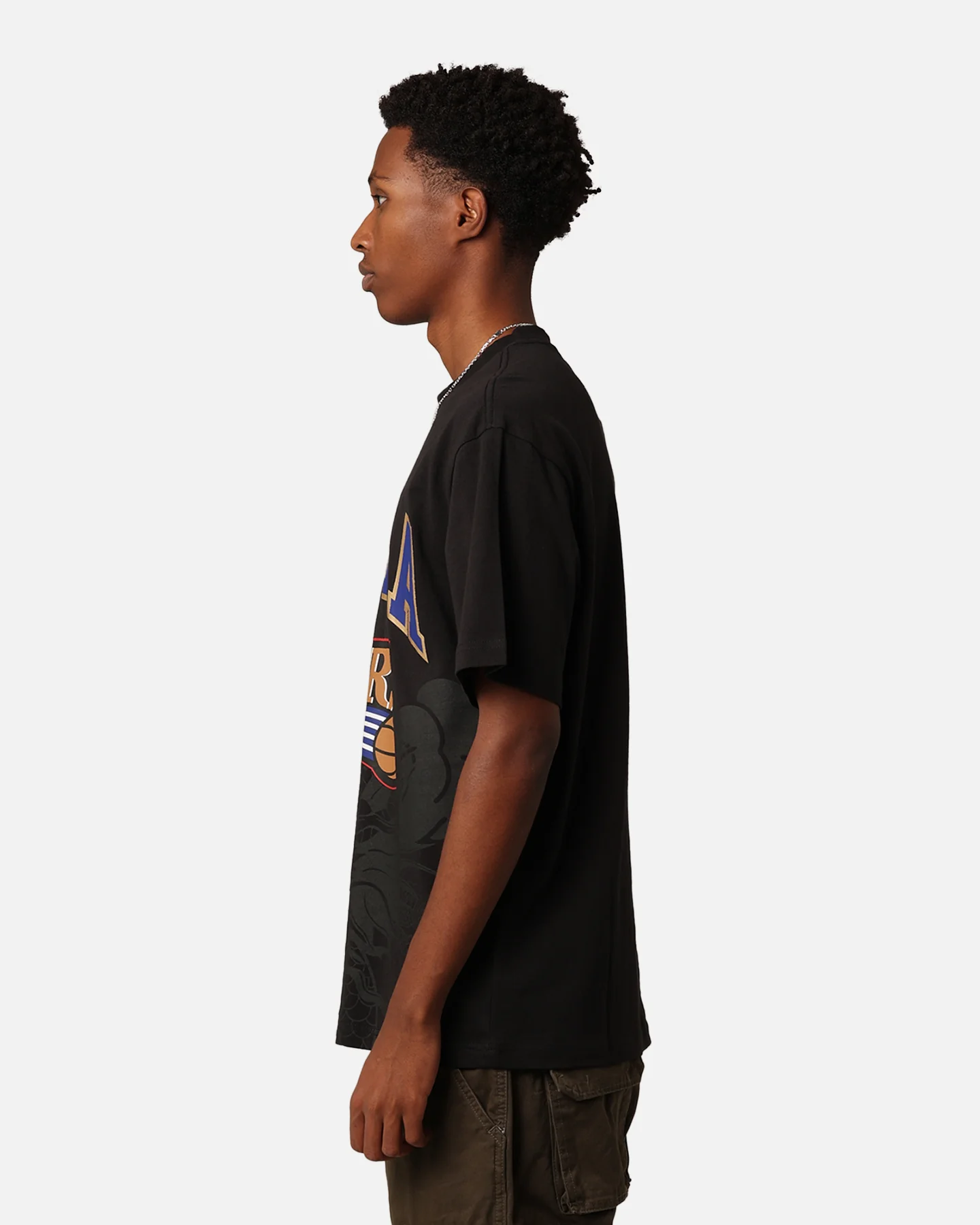 Mitchell & Ness Philadelphia 76ers Year Of The Dragon T-Shirt Faded Black - Image 6