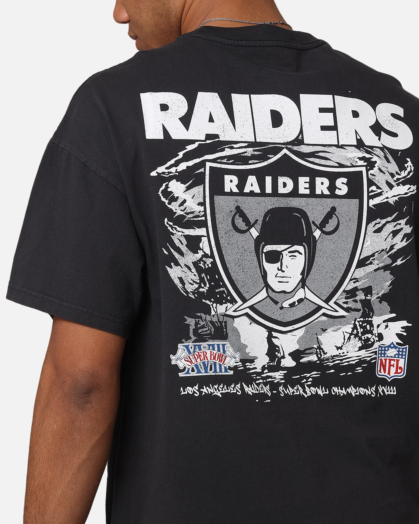 Mitchell & Ness Las Vegas Raiders Flames T-Shirt Faded Black - Image 7