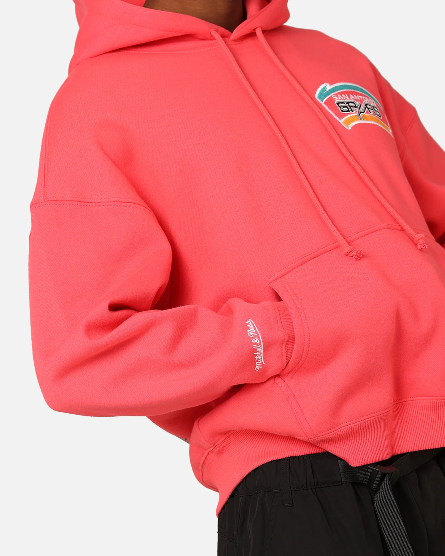 Mitchell & Ness San Antonio Spurs Basketball Hoodie Pepper Pink - Image 9