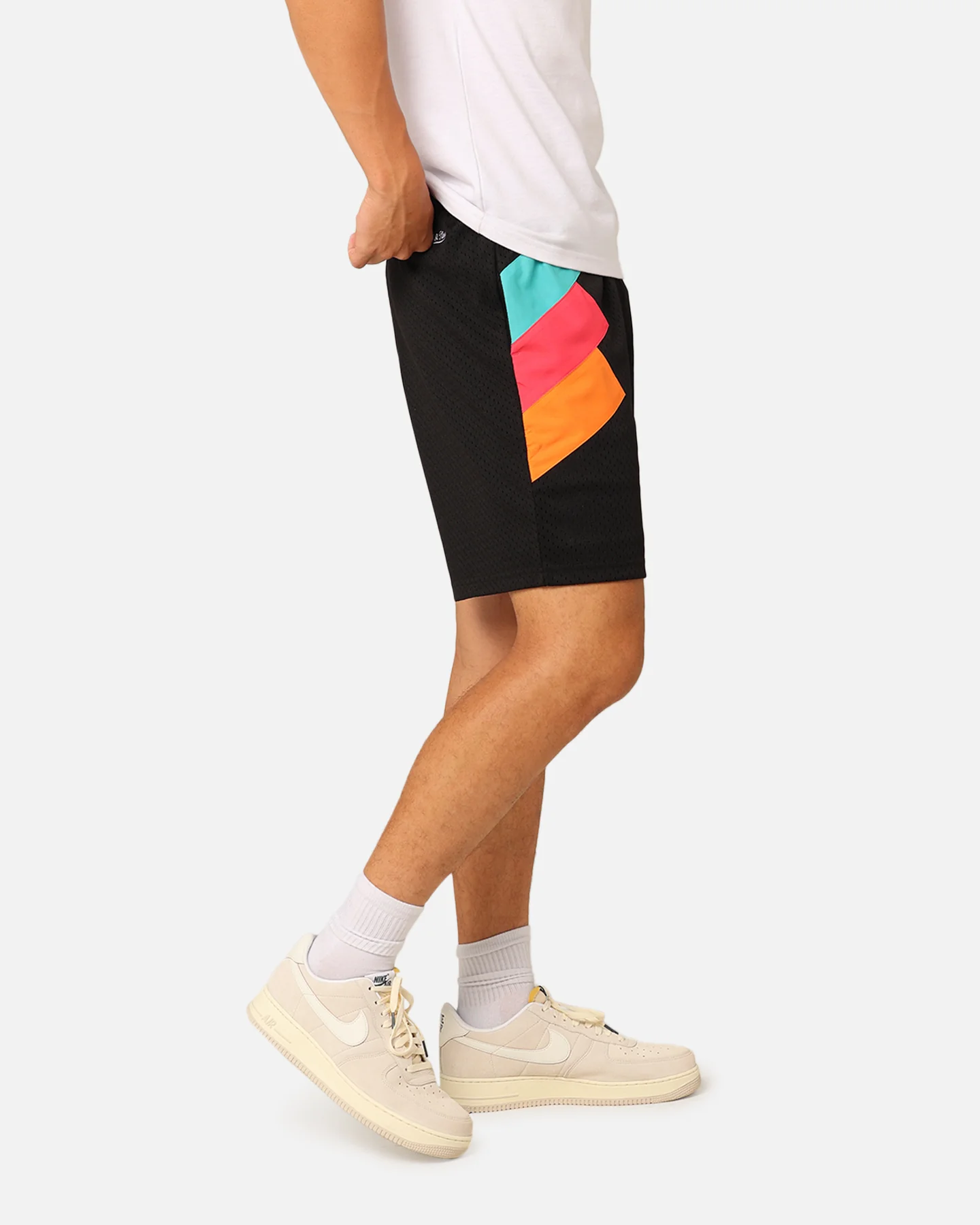Mitchell & Ness San Antonio Spurs Wear Your Stripes Shorts Black - Image 5