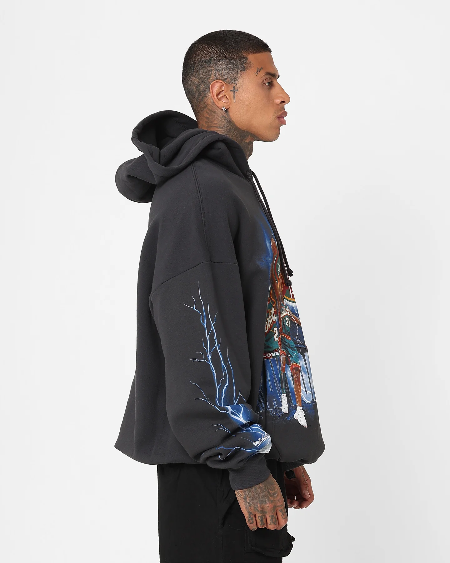 Mitchell & Ness Seattle Supersonics Gary Payton and Shawn Kemp Strike Hoodie Faded Black - Image 5