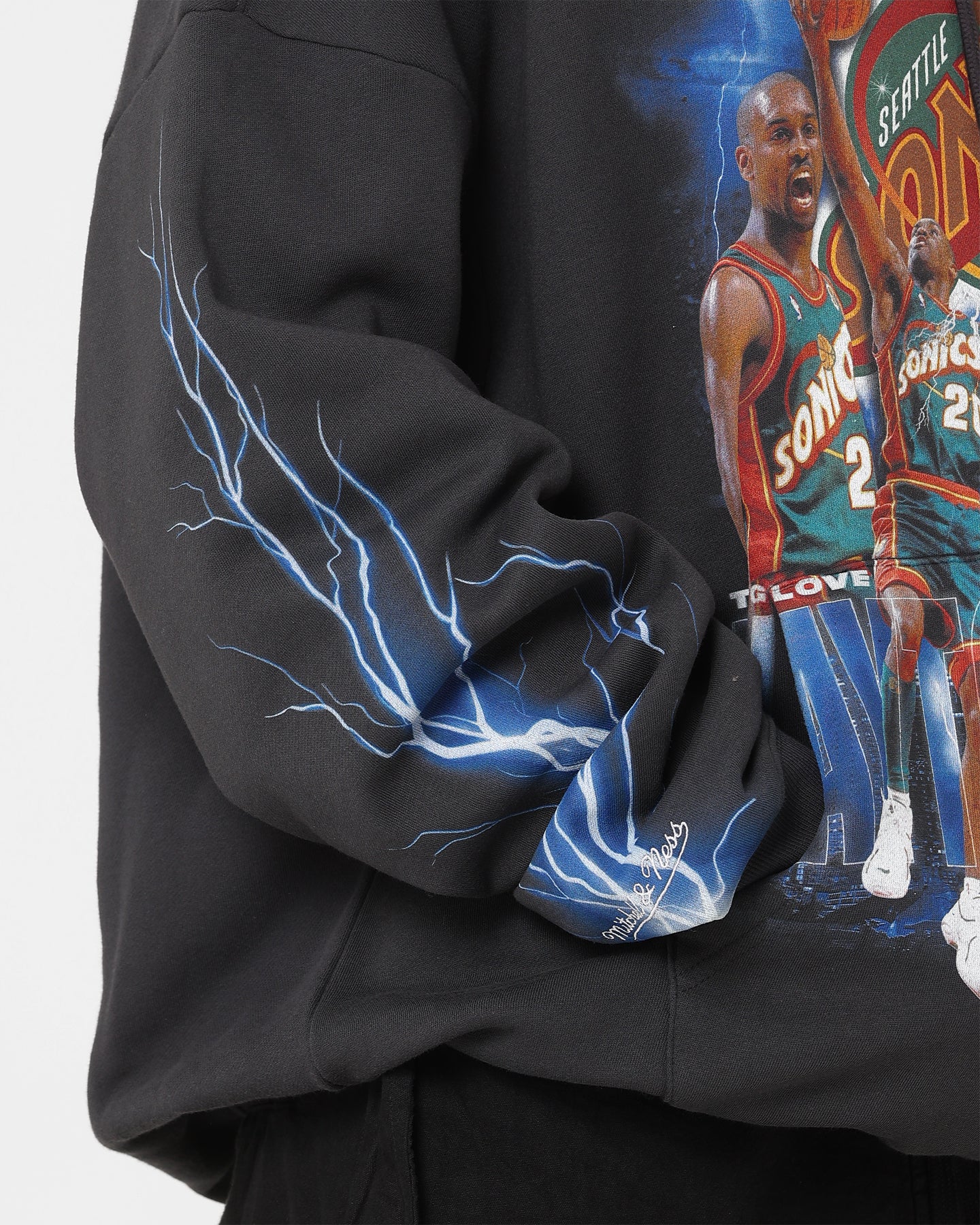 Mitchell & Ness Seattle Supersonics Gary Payton and Shawn Kemp Strike Hoodie Faded Black - Image 7
