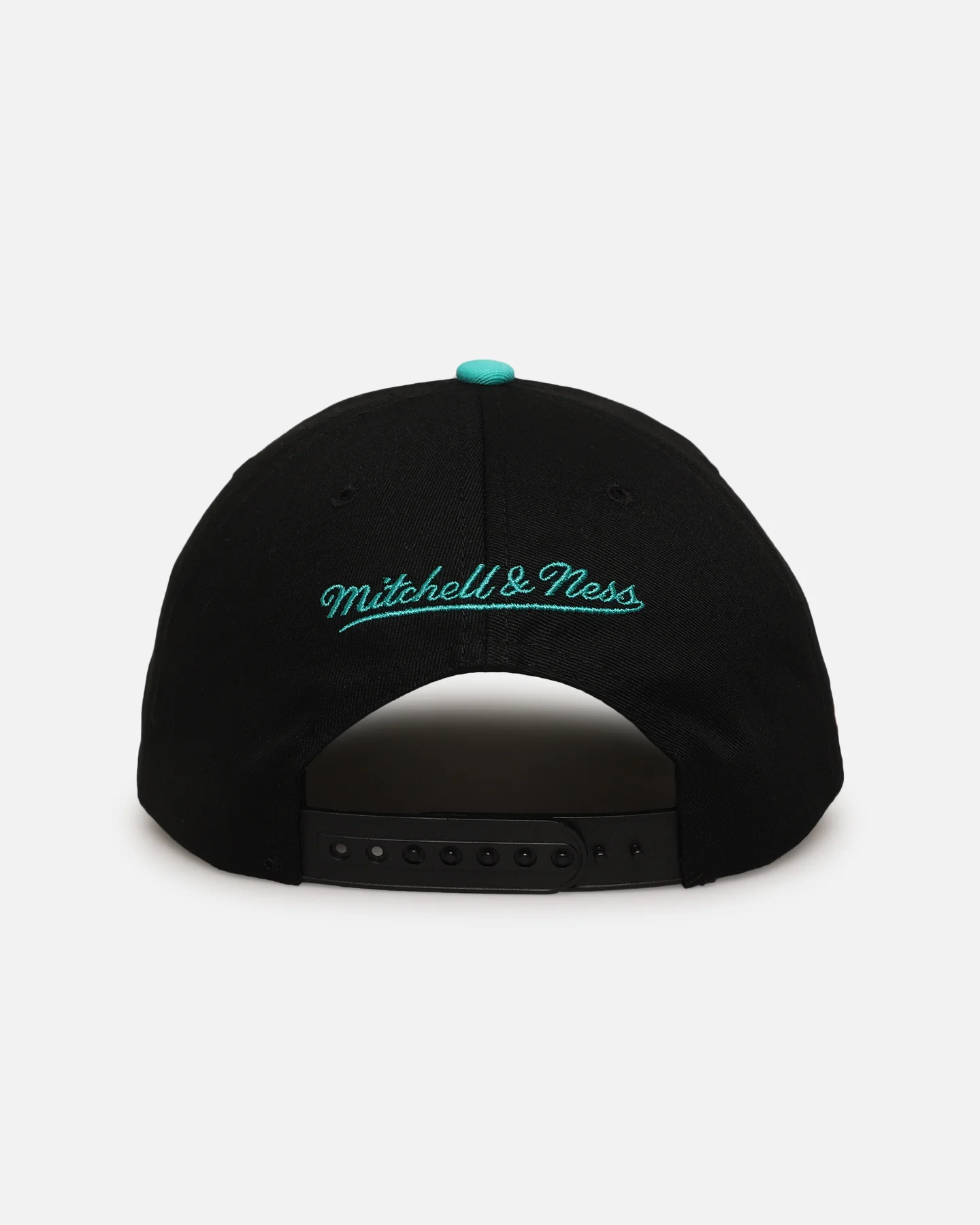 Mitchell & Ness Vancouver Grizzlies '30 Years Origin' Deadstock Snapback Black - Image 2