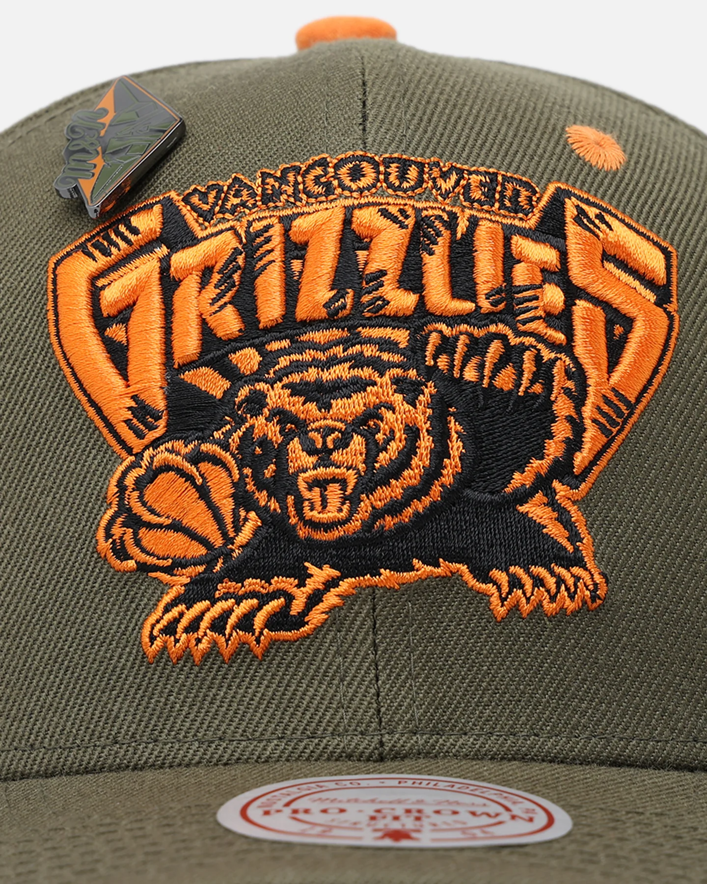 Mitchell & Ness Vancouver Grizzlies 'Harmony Of Hues' Pro Crown Snapback Olive/Orange - Image 6