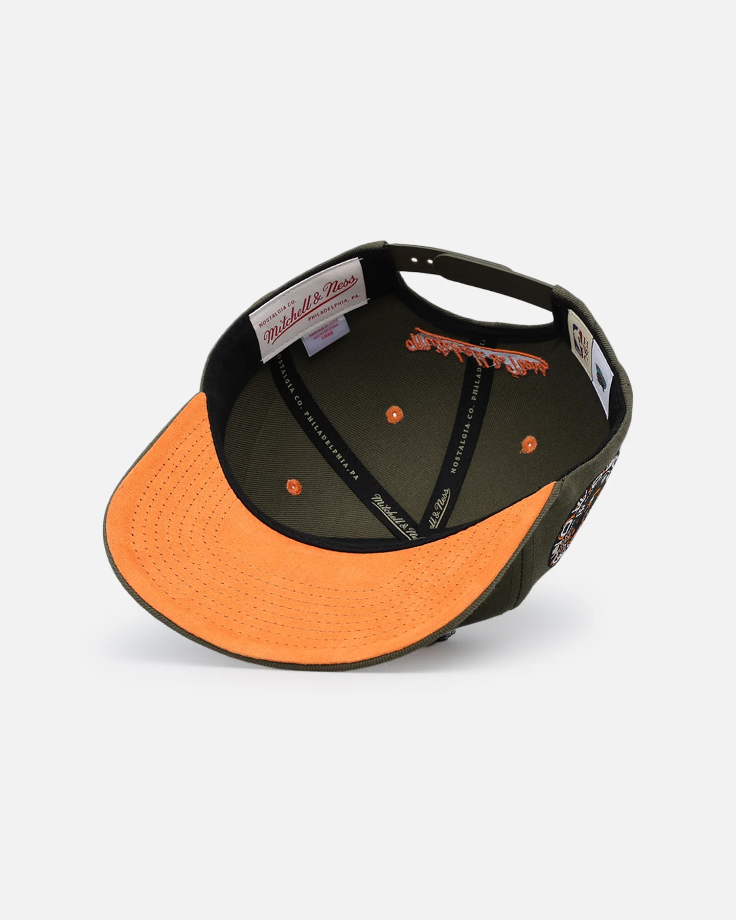 Mitchell & Ness Vancouver Grizzlies 'Harmony Of Hues' Pro Crown Snapback Olive/Orange - Image 7