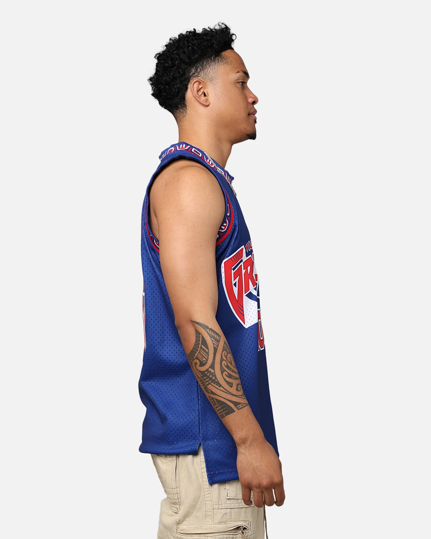 Mitchell & Ness Vancouver Grizzlies Mike Bibby 1998-99 College Twist Swing Jersey Navy/Red - Image 6