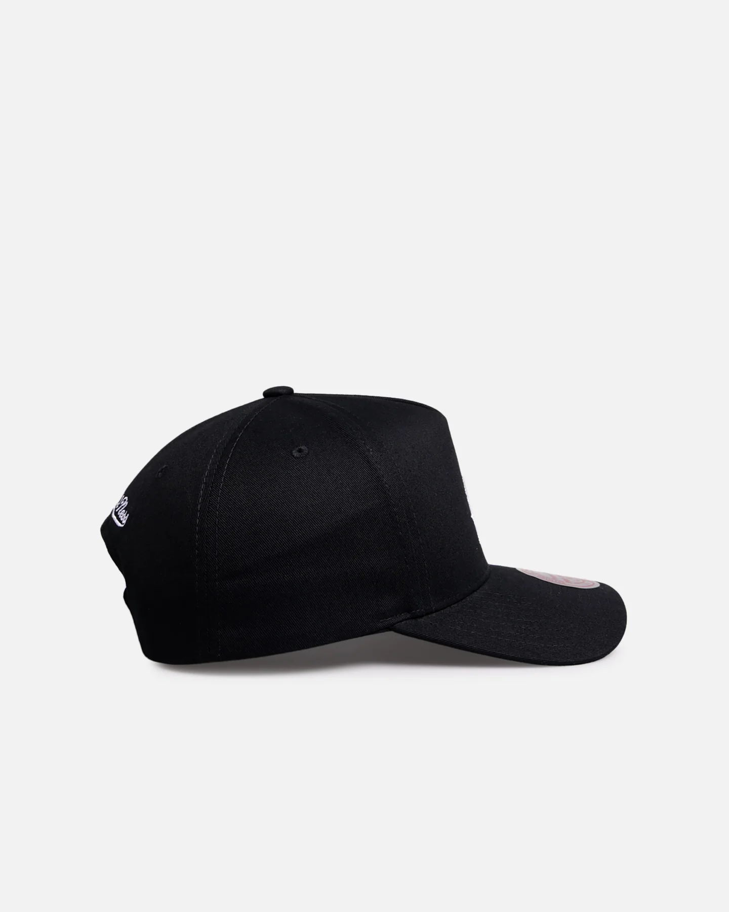 Mitchell & Ness San Antonio Spurs Victor Wembanyama "Wemby" 'Signature' Pro Pinch Snapback Black - Image 4