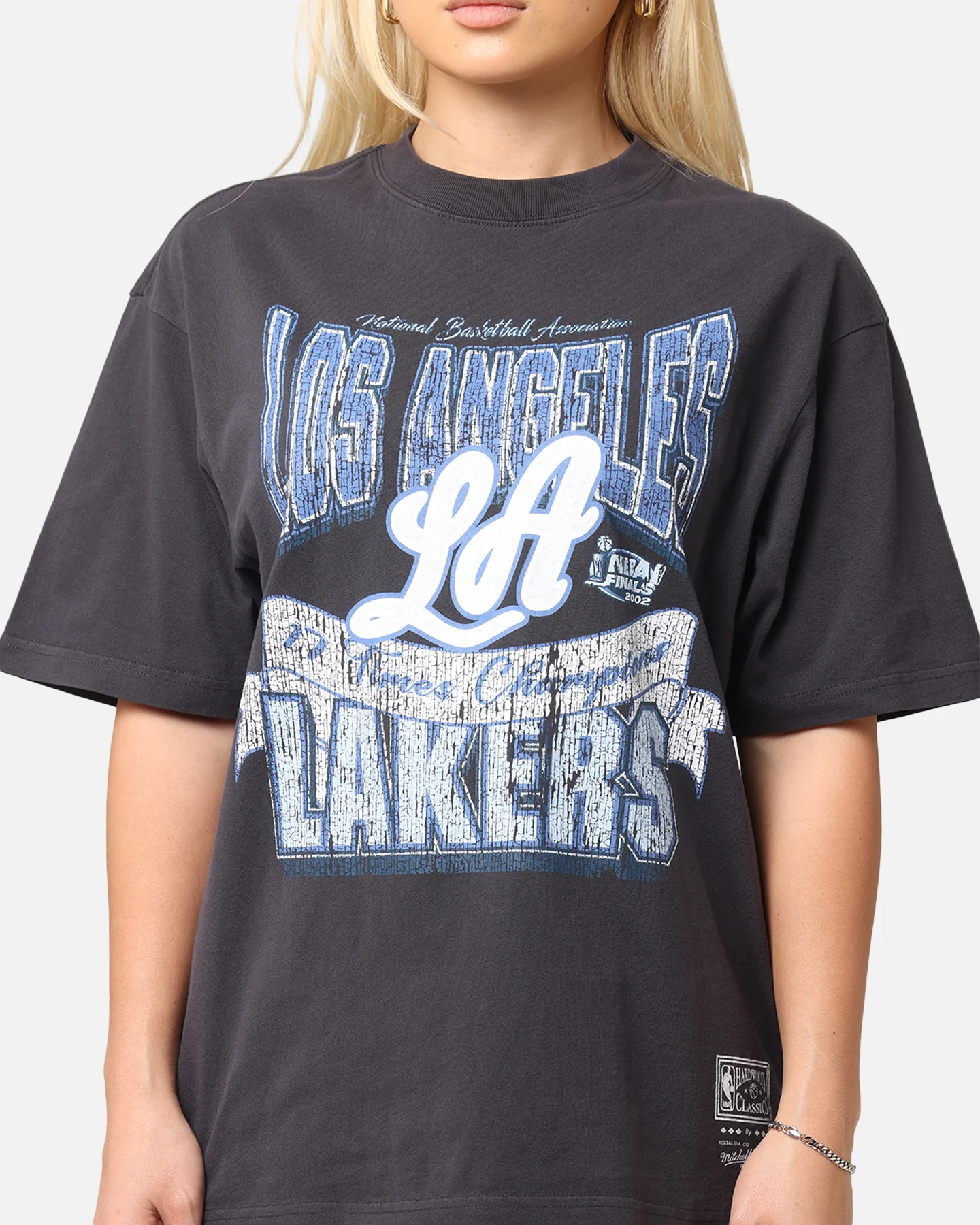 Mitchell & Ness Women's Los Angeles Lakers Sportsmanship T-Shirt Faded Black - Image 3