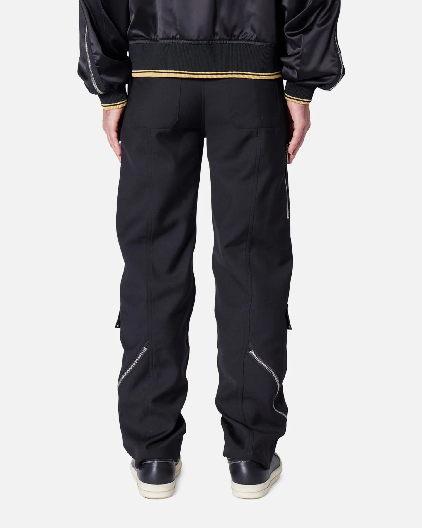 MNML Angled Zip Cargo Pants Black - Image 4