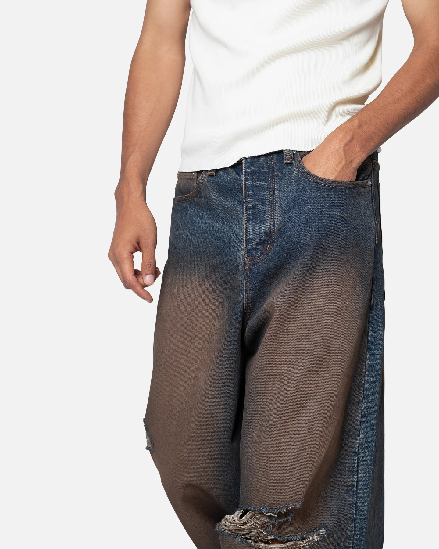 MNML Baggy Skater Denim Jeans Rust - Image 5