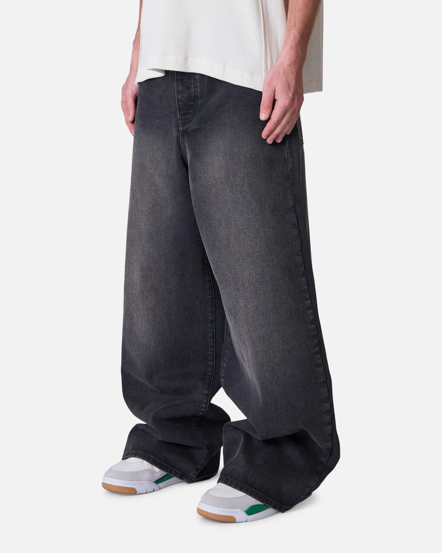 MNML Baggy Washed Rave Denim Jeans Vintage Black - Image 2