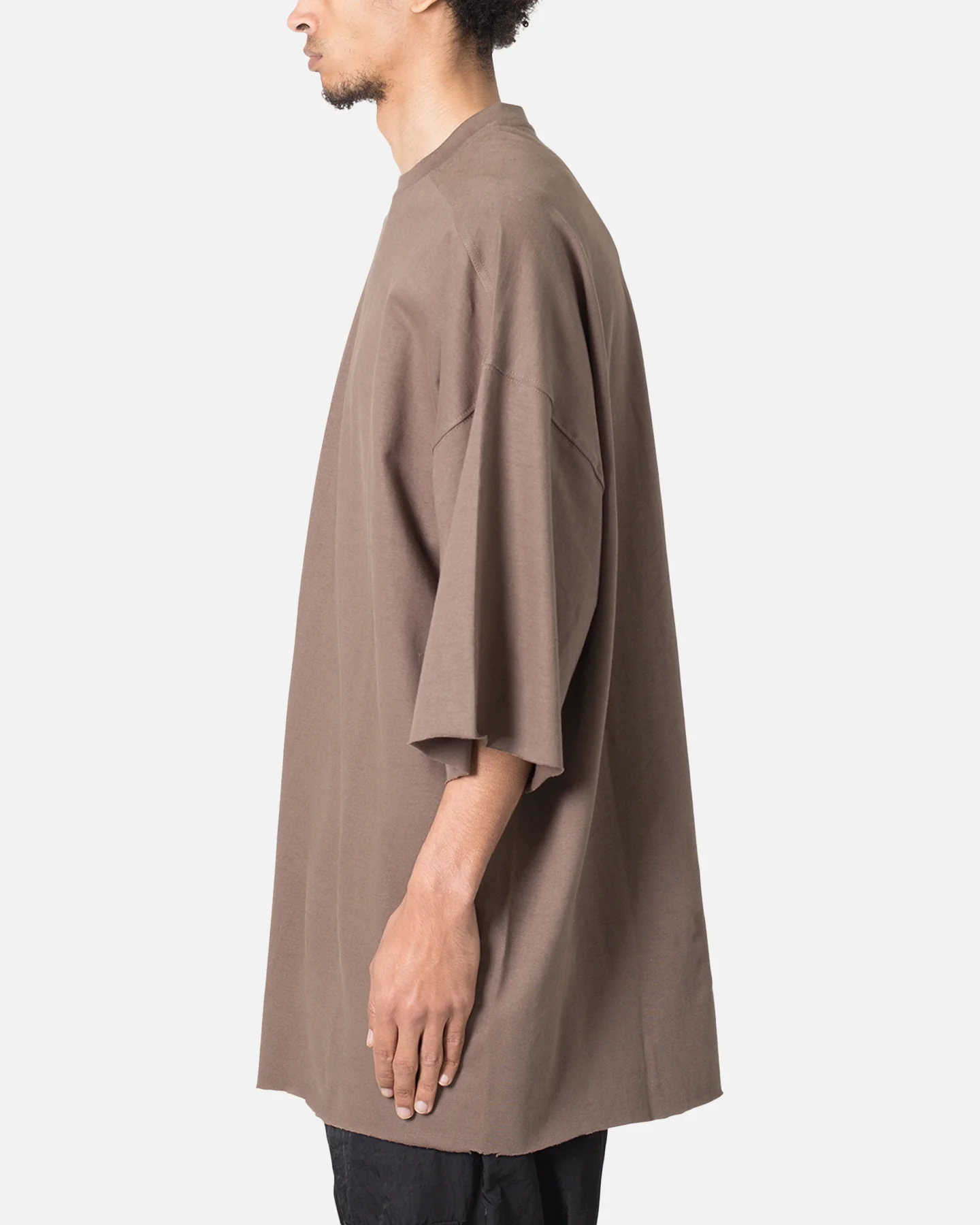 MNML Bat Wing T-Shirt Chocolate - Image 3