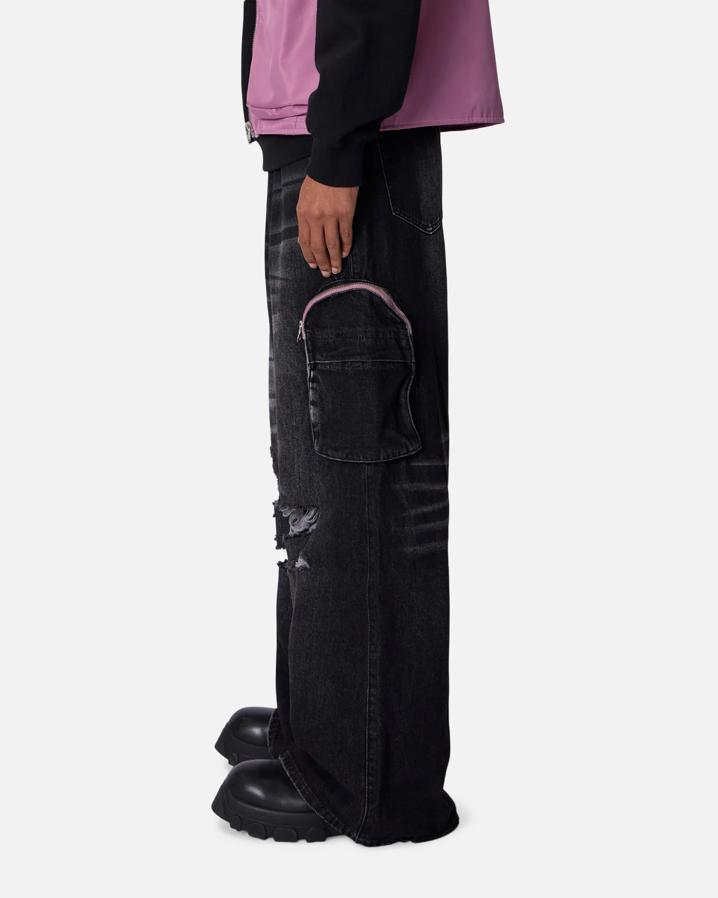 MNML C23 Rave Double Cargo Denim Pants Washed Black - Image 3