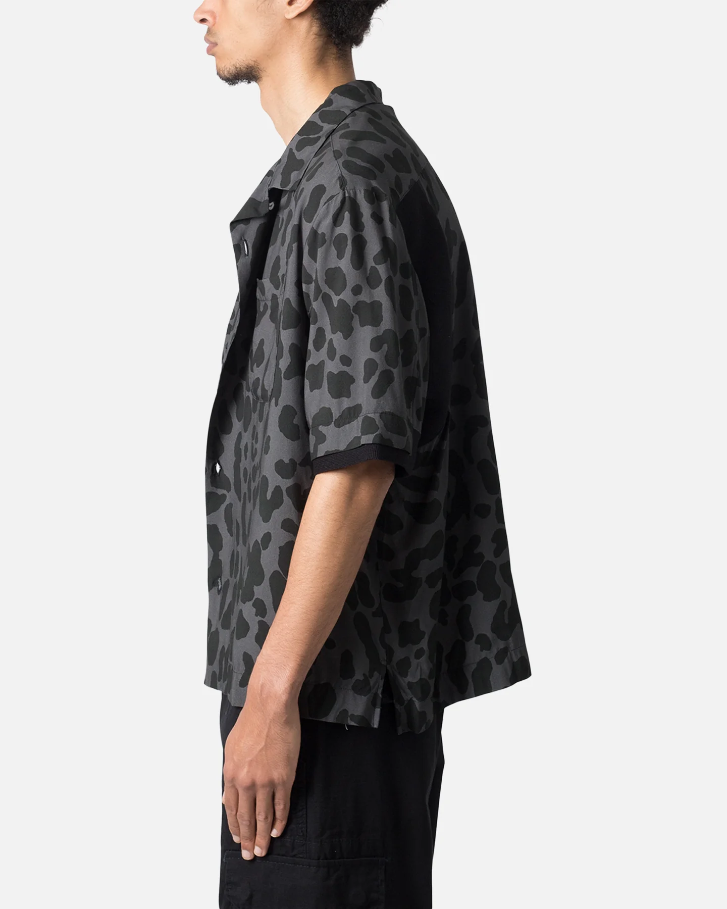 MNML Cheetah Cargo Shirt Black/Grey - Image 3