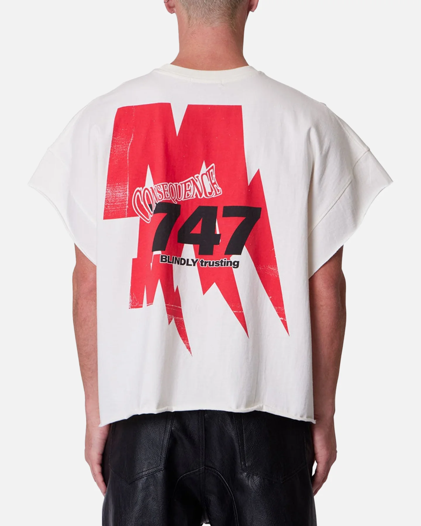 MNML Grim Cutoff Muscle T-Shirt Off White - Image 4
