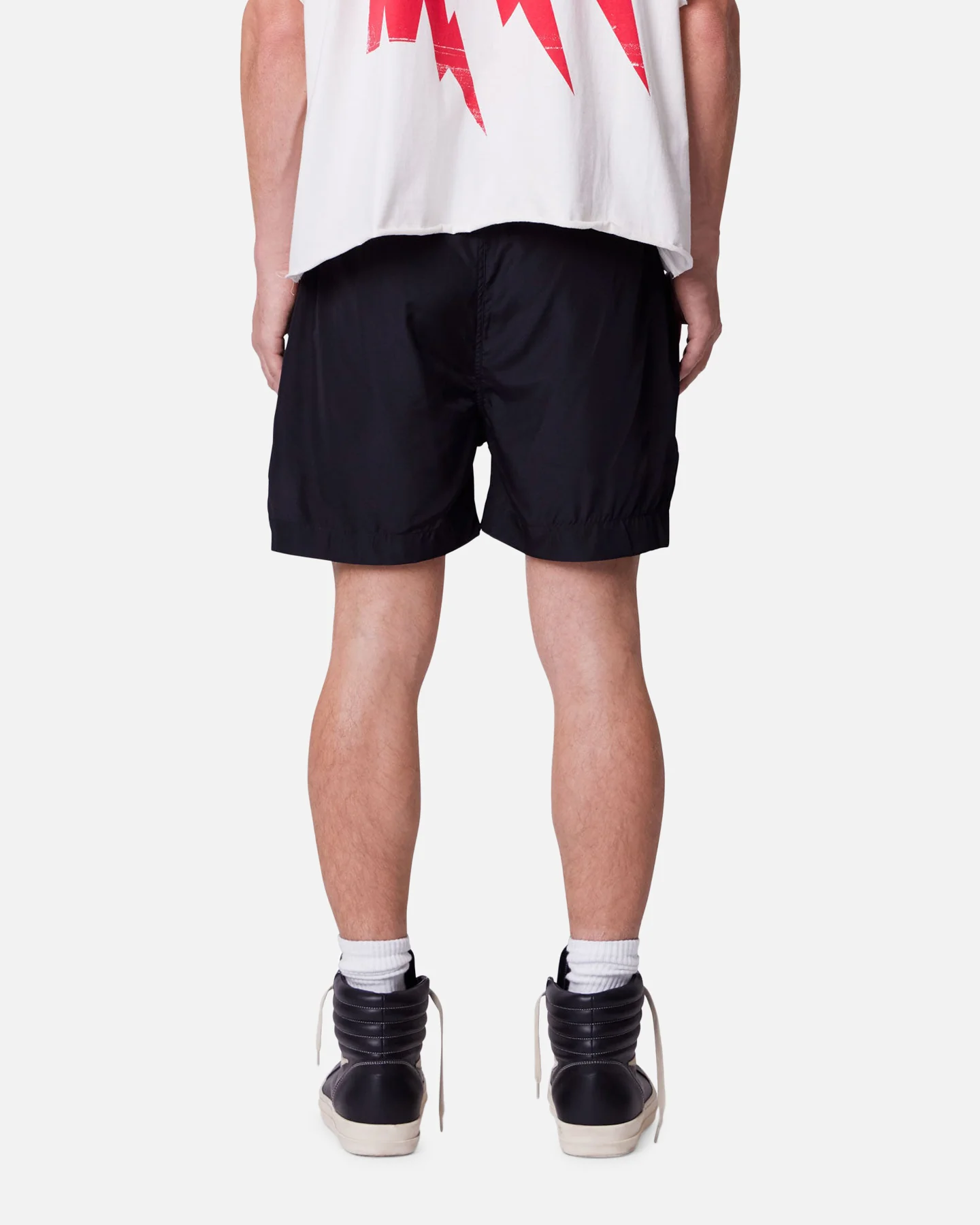 MNML Lightweight Zippered Shorts Black - Image 4