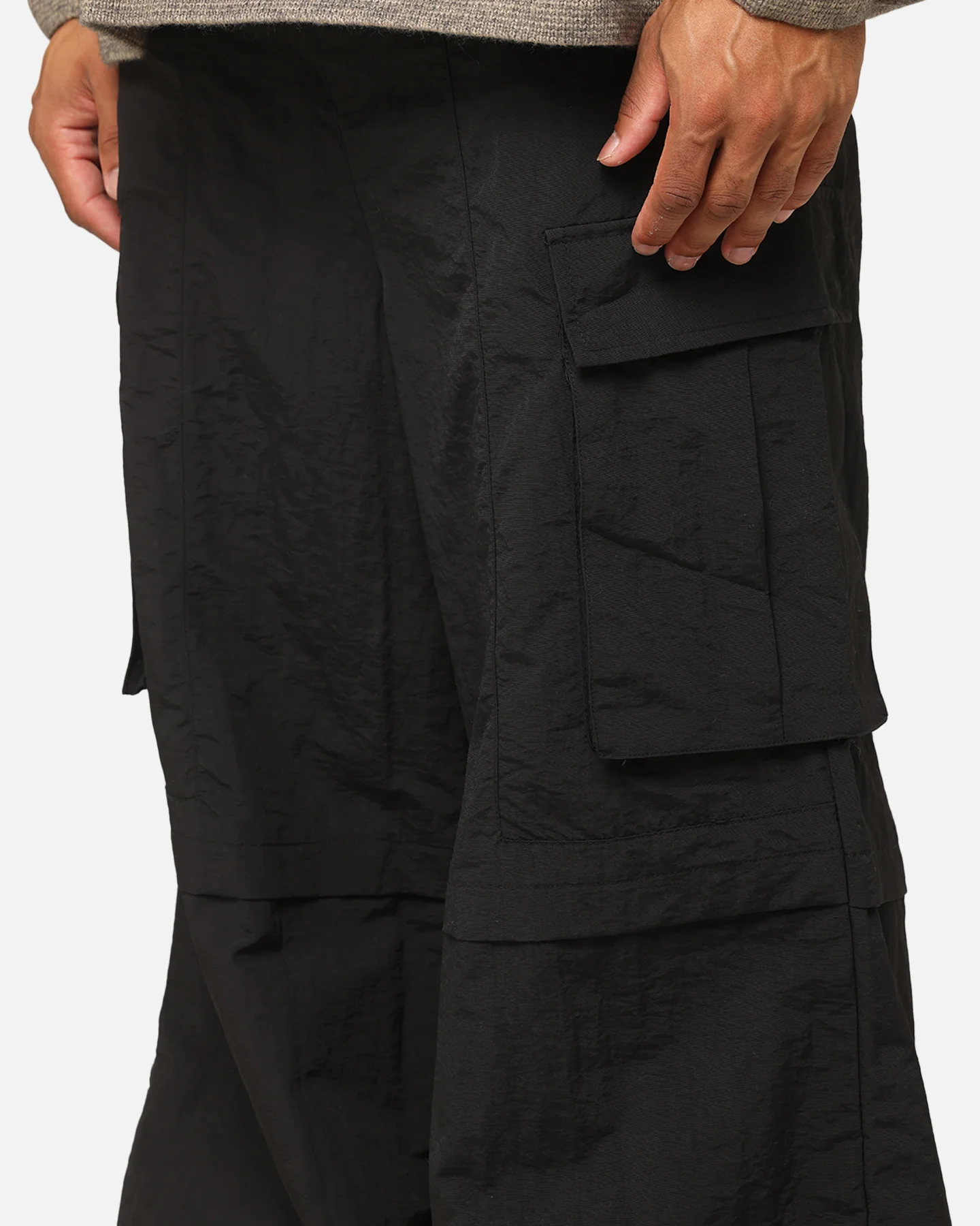 MNML Nylon Rave Cargo Pants Black - Image 3