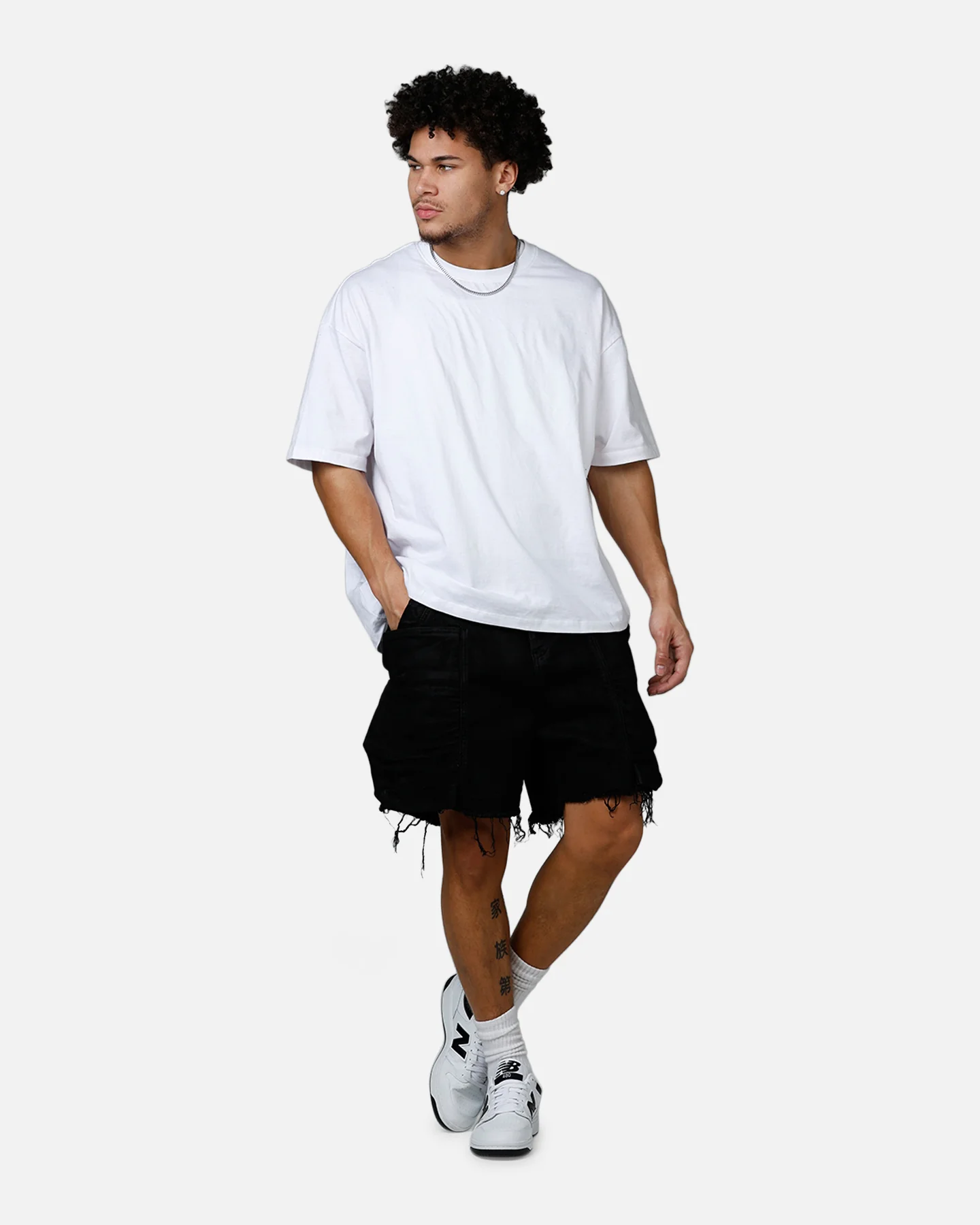 MNML Roughed Pocket Cargo Shorts Black - Image 2