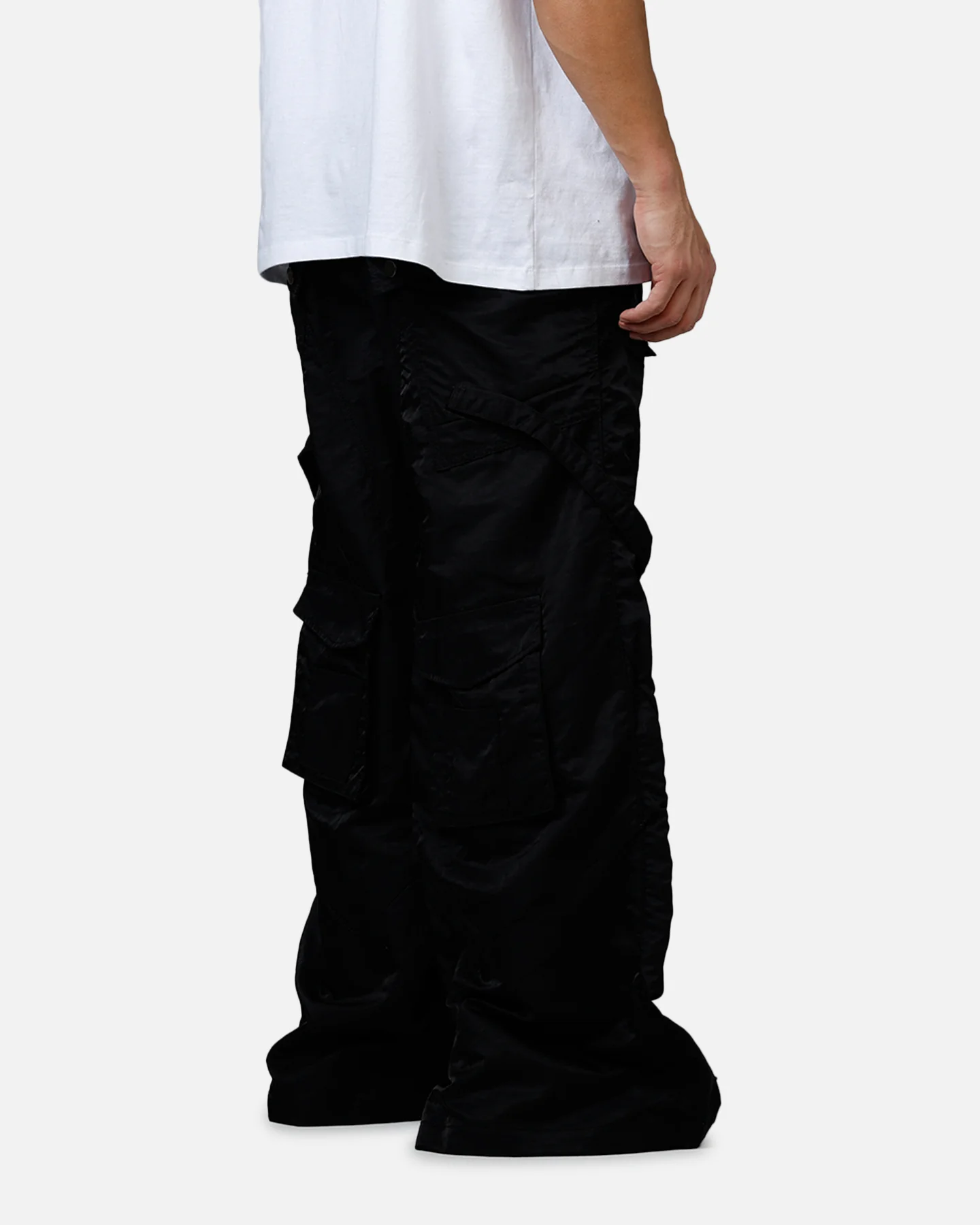 MNML Strap Up Raver Double Cargo Pants Black - Image 3