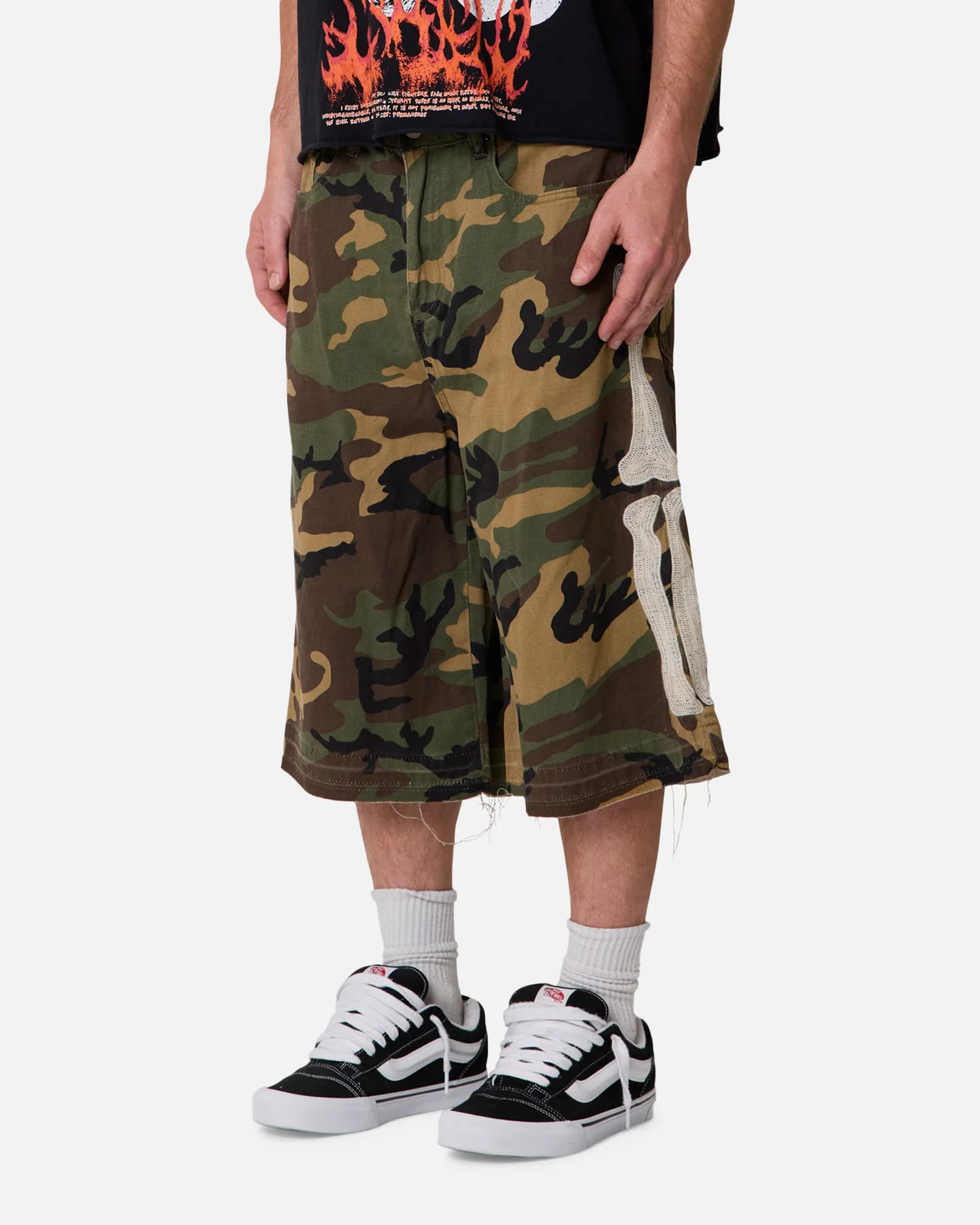 MNML Ultra Baggy Bone Shorts Camo - Image 3