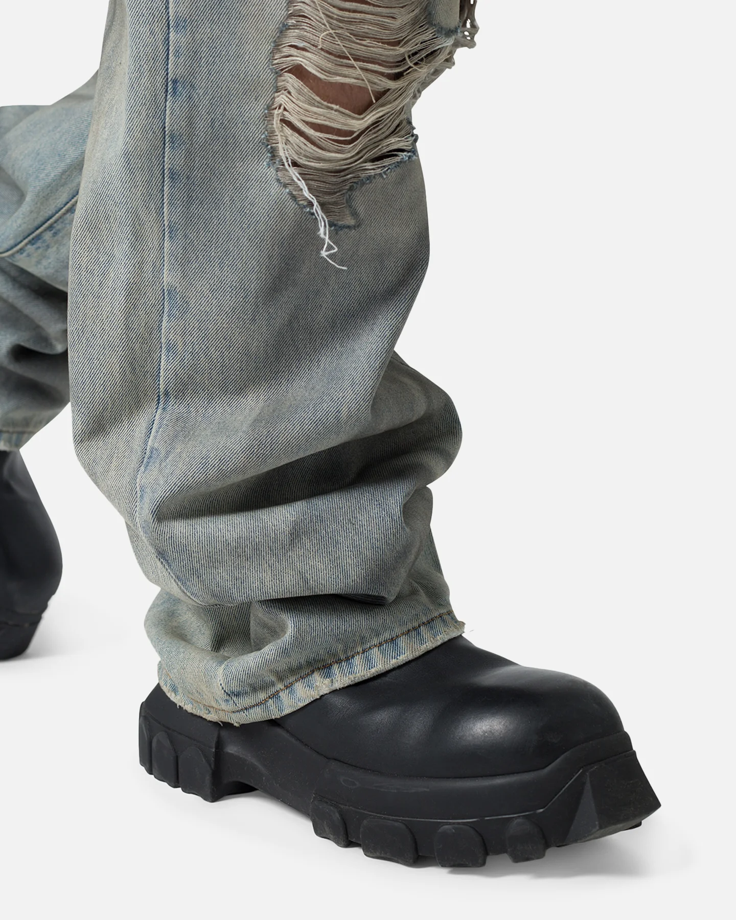 MNML Ultra Baggy Oil Stain Denim Jeans Vintage Blue - Image 6