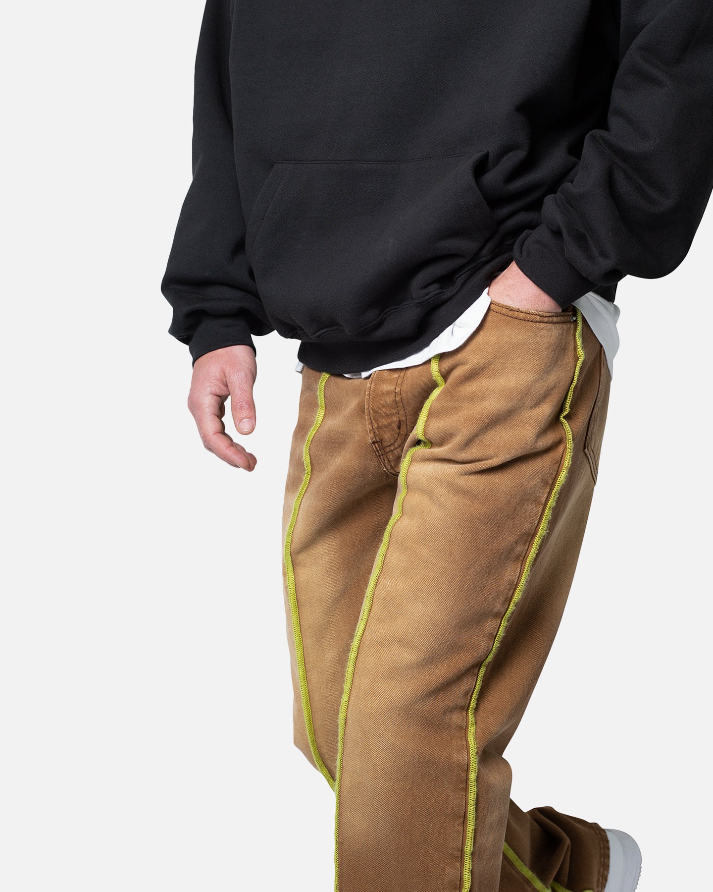 MNML V592 Serged Baggy Denim Jeans Brown - Image 6