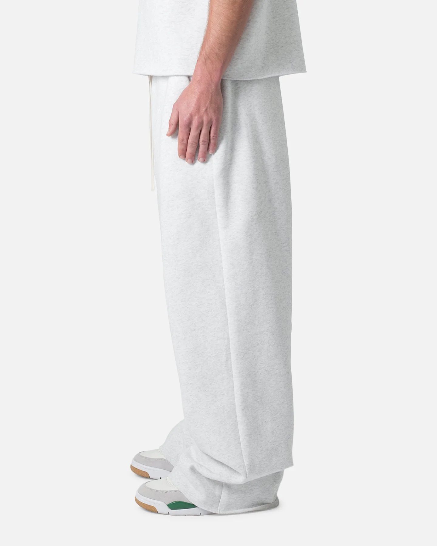 MNML Washed Ultra Baggy Sweatpants Heather Grey - Image 3