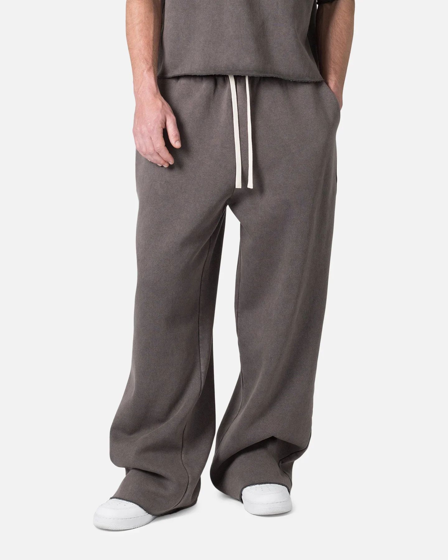 MNML Washed Ultra Baggy Sweatpants Washed Black
