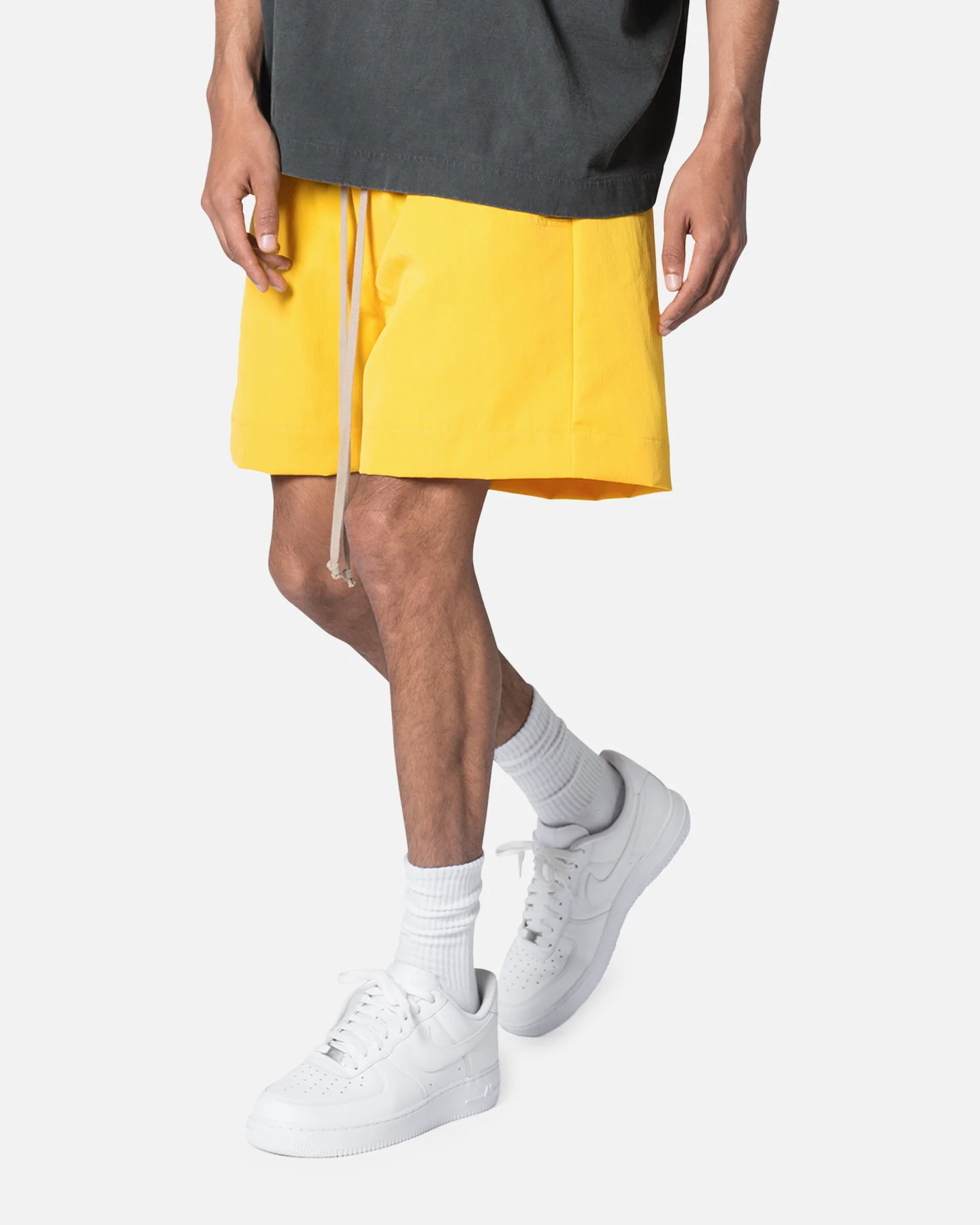 MNML Weimar Shorts Yellow - Image 5