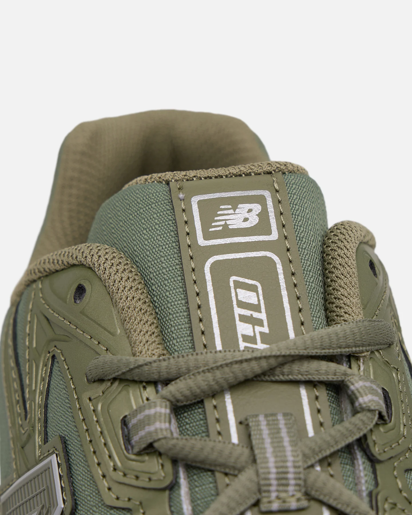 New Balance 740 Olive - Image 6
