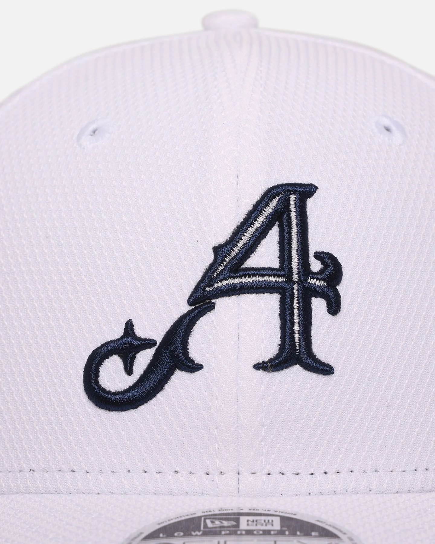 New Era 4Aces Golf Club 'Liv Golf' 9FIFTY Low Profile Stretch Snapback White - Image 5