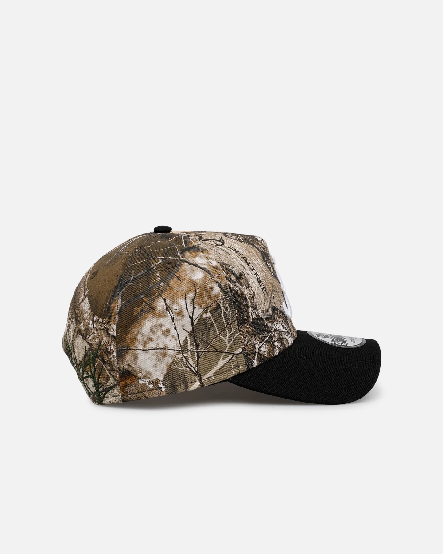 New Era Alabama Crimson Tide Football 'Southeastern Conference' 9FORTY A-Frame Snapback Realtree - Image 3