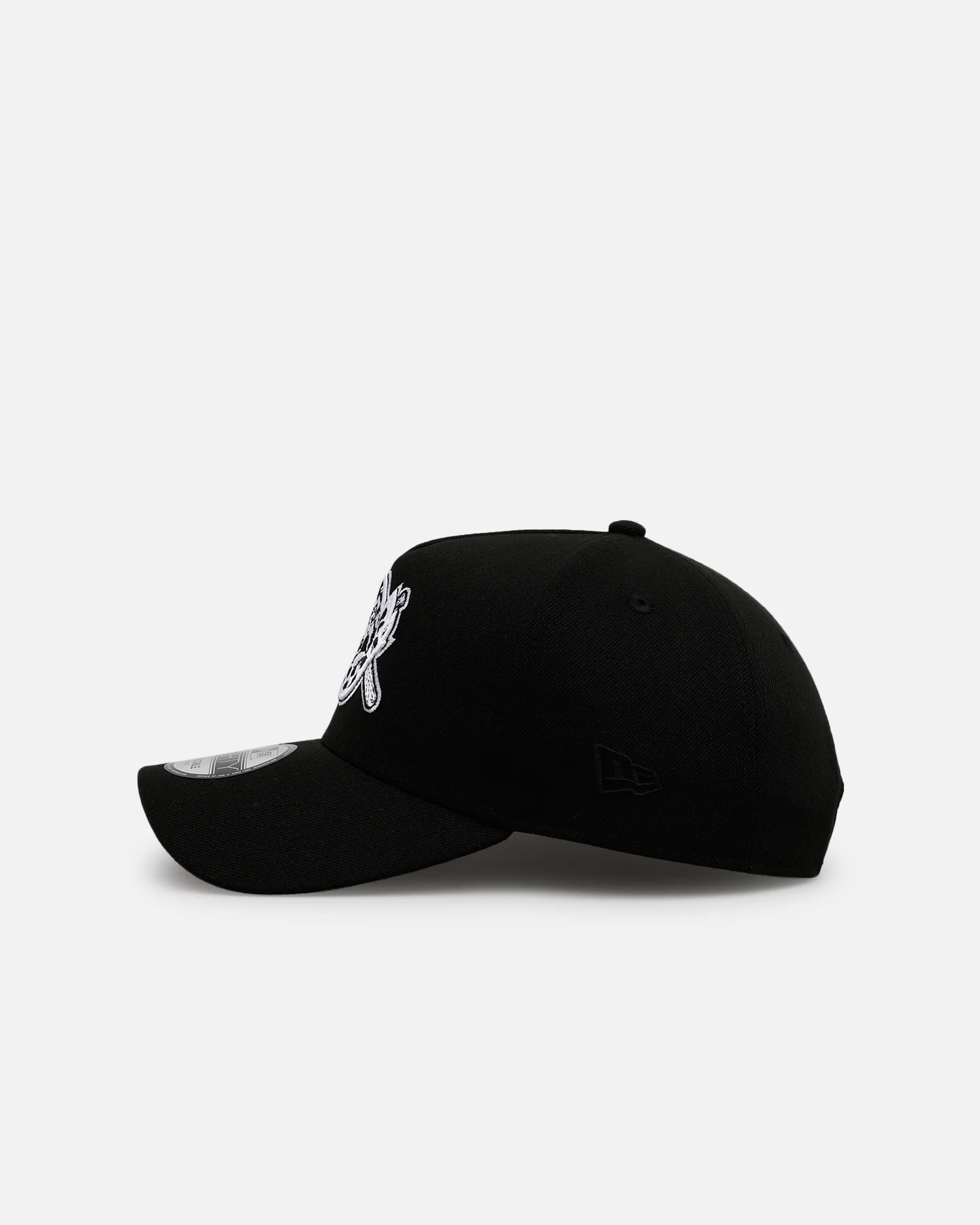 New Era Pittsburgh Pirates 'Black White Upside Down Logo' 9FORTY A-Frame Snapback Black/White - Image 4