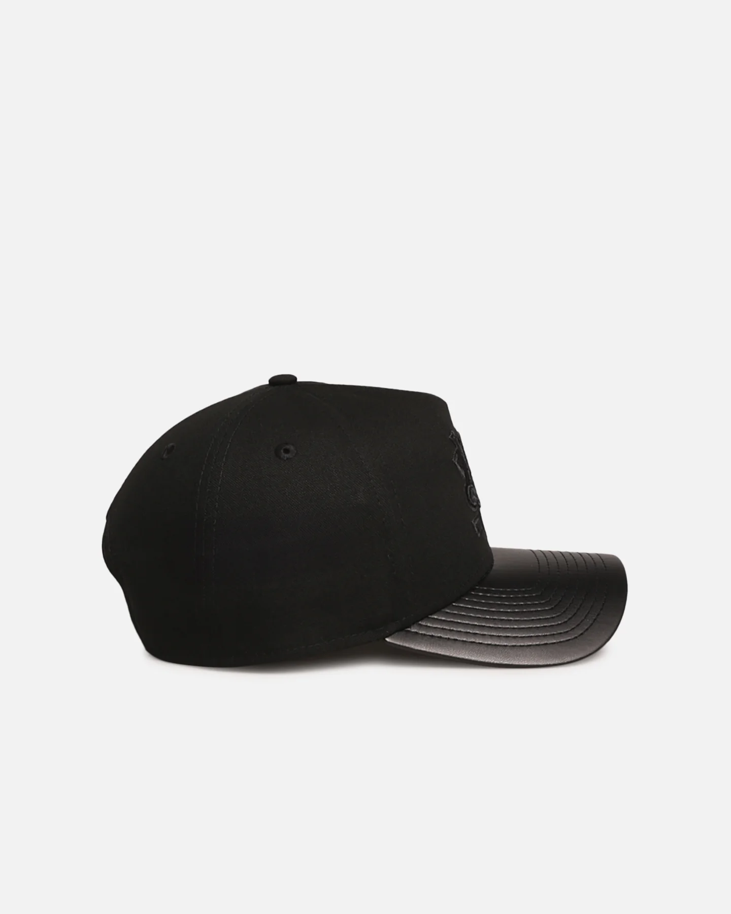 New Era Anaheim Ducks 'Canvas Leather' 9FORTY A-Frame Snapback Black - Image 3