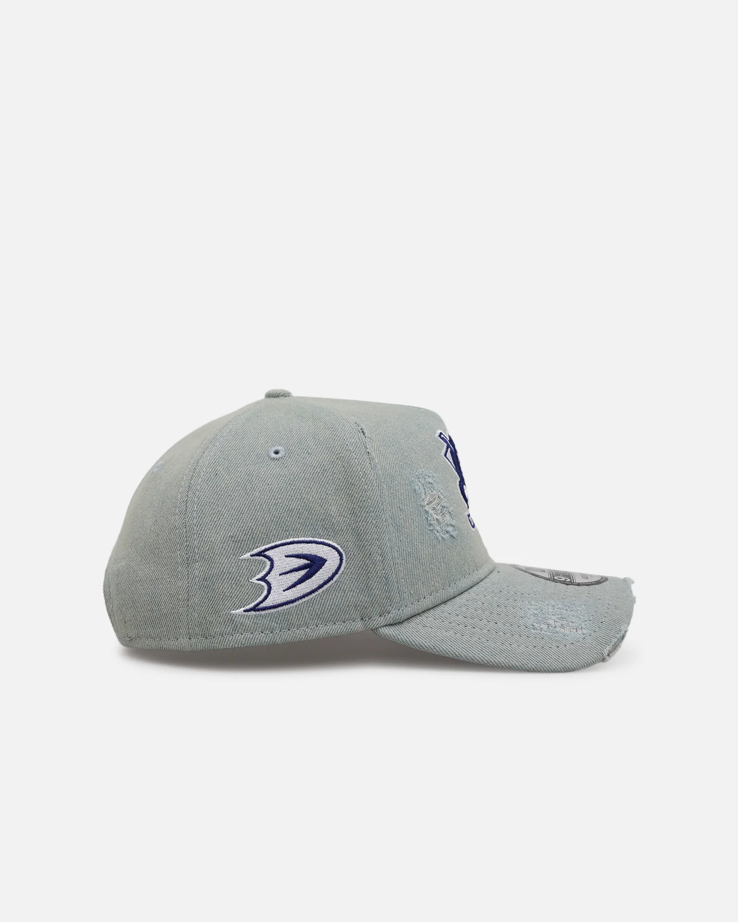 New Era Anaheim Ducks 'Denim' 9FORTY A-Frame Snapback Light Wash Denim - Image 3