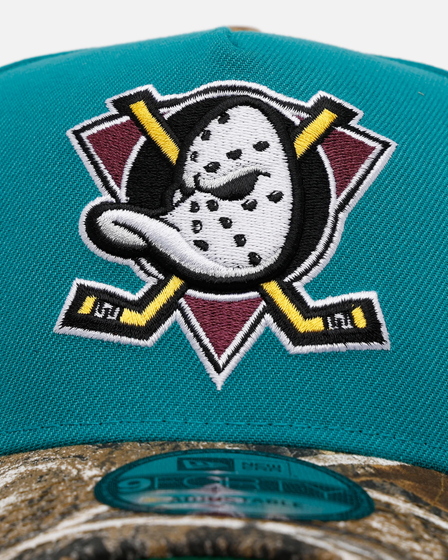 New Era Anaheim Ducks 'Realtree Visor' 9FORTY A-Frame Snapback Official Team Color - Image 5