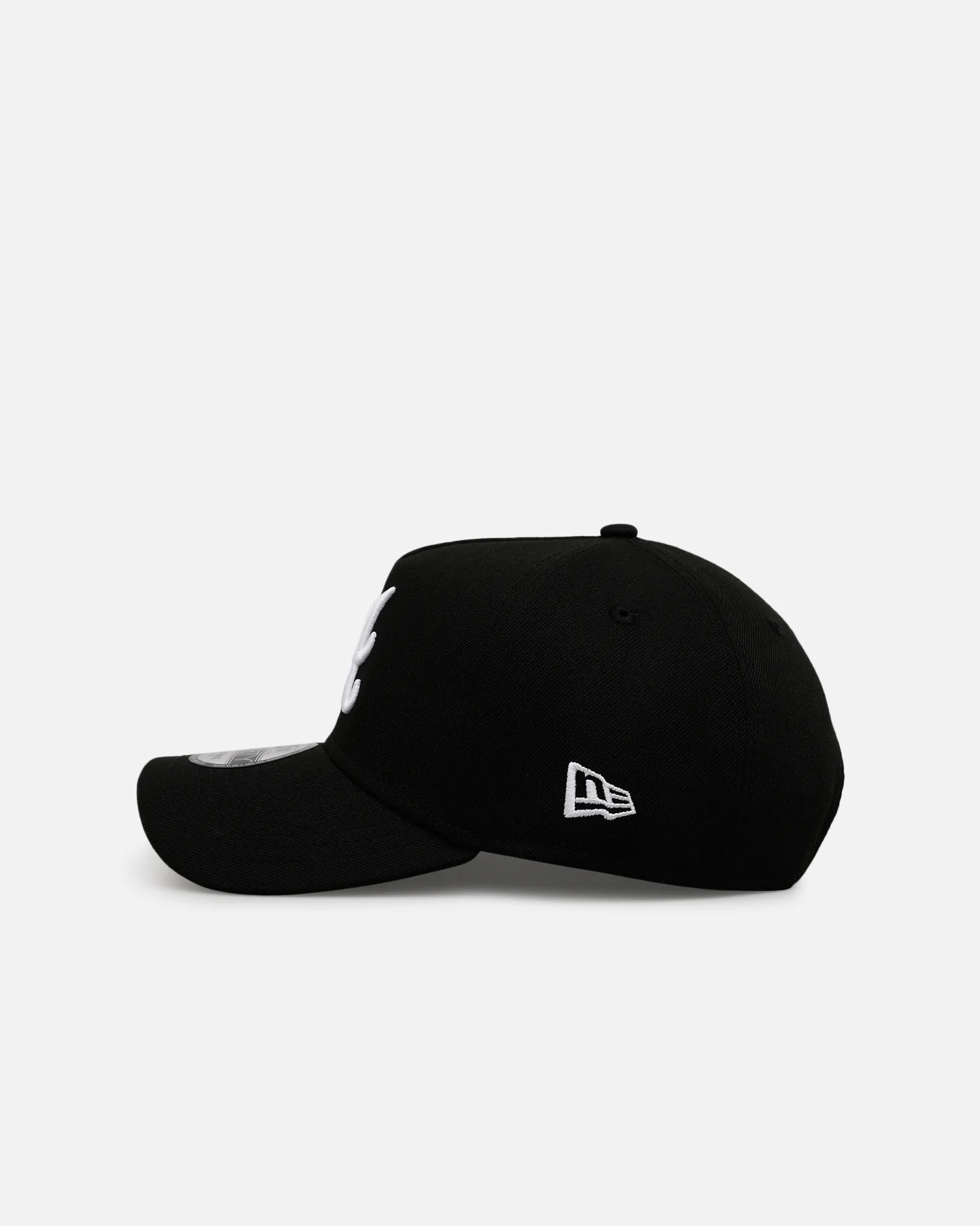 New Era Atlanta Braves 'Black And White' 9FORTY A-Frame Snapback Black/White - Image 4