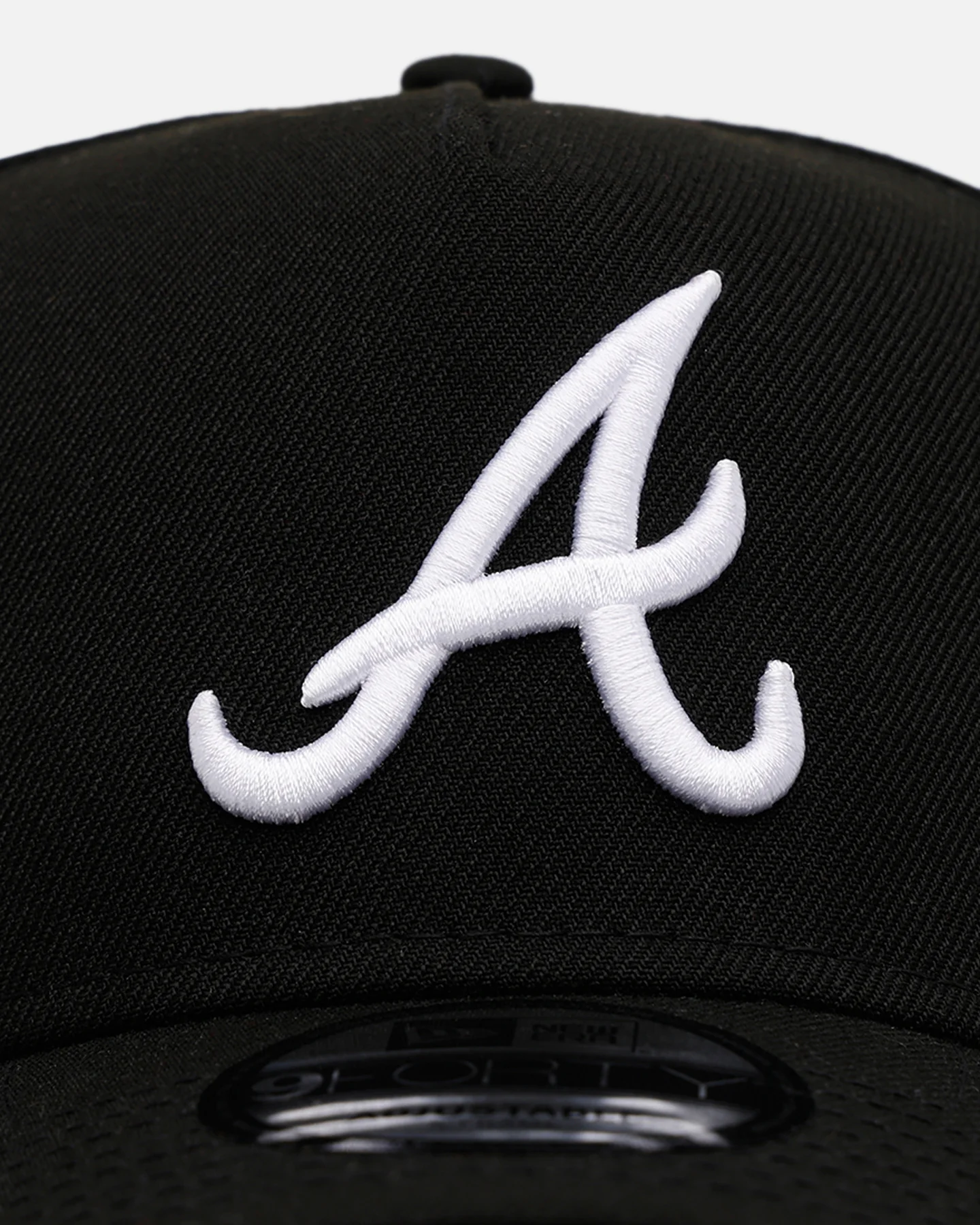 New Era Atlanta Braves 'Black And White' 9FORTY A-Frame Snapback Black/White - Image 5
