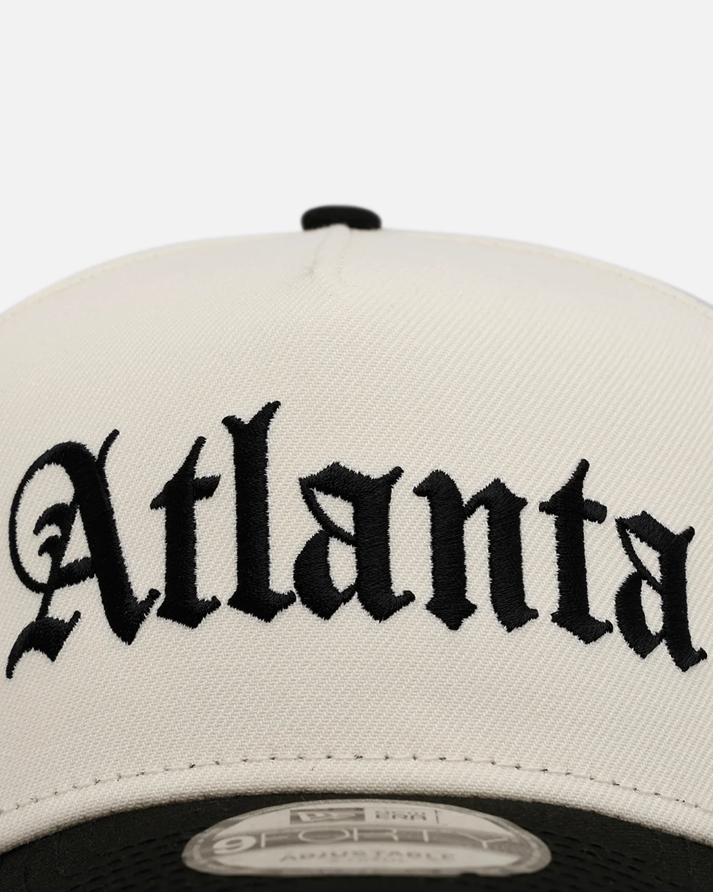 New Era Atlanta Braves 'City Pack' 9FORTY A-Frame Snapback Chrome/Black - Image 5
