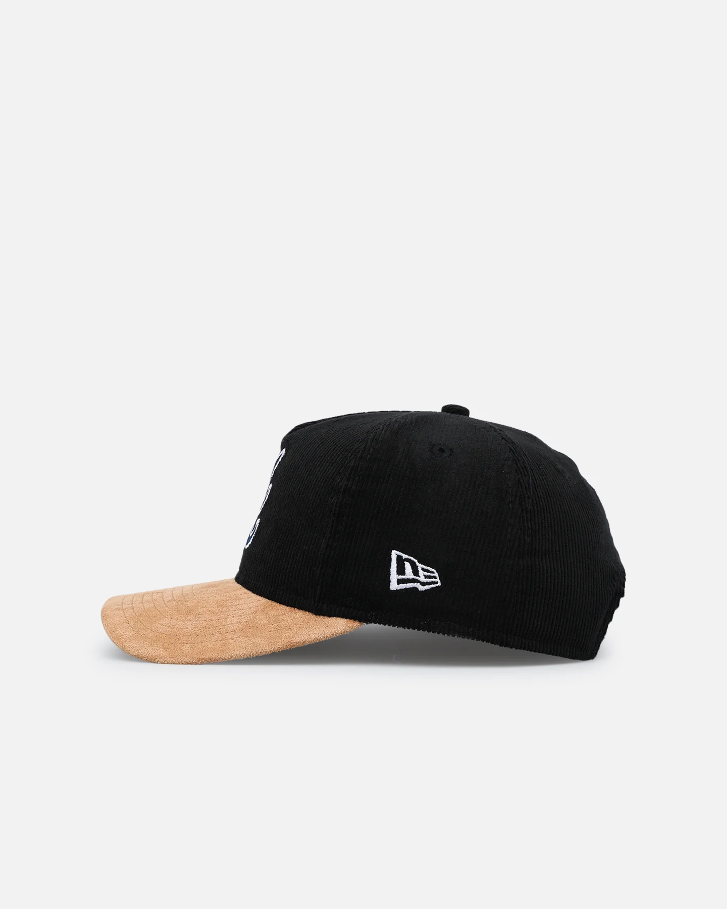 New Era Atlanta Braves 'Corduroy Suede' Pre-Curved Golfer Snapback Washed Black - Image 5